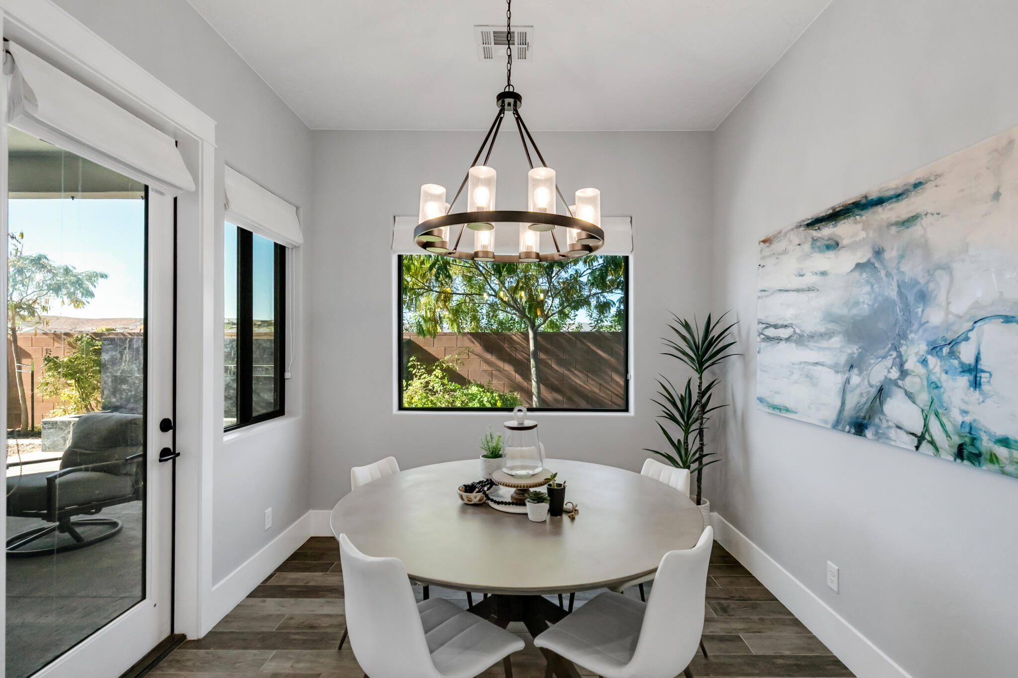 WASHINGTON VISTA - Residential