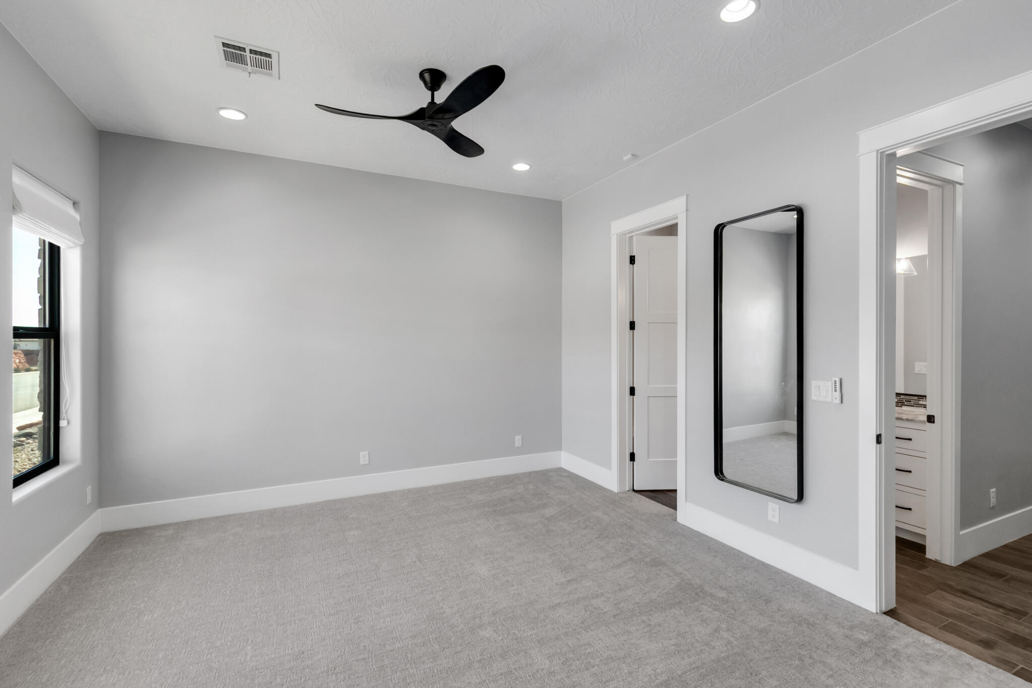 WASHINGTON VISTA - Residential