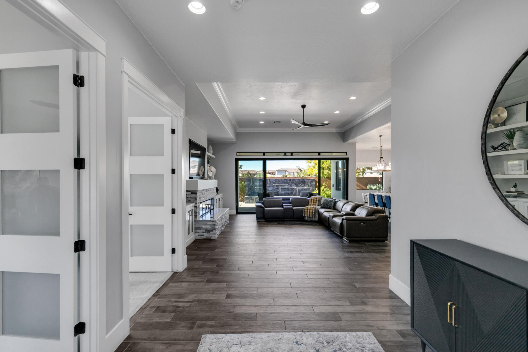 WASHINGTON VISTA - Residential