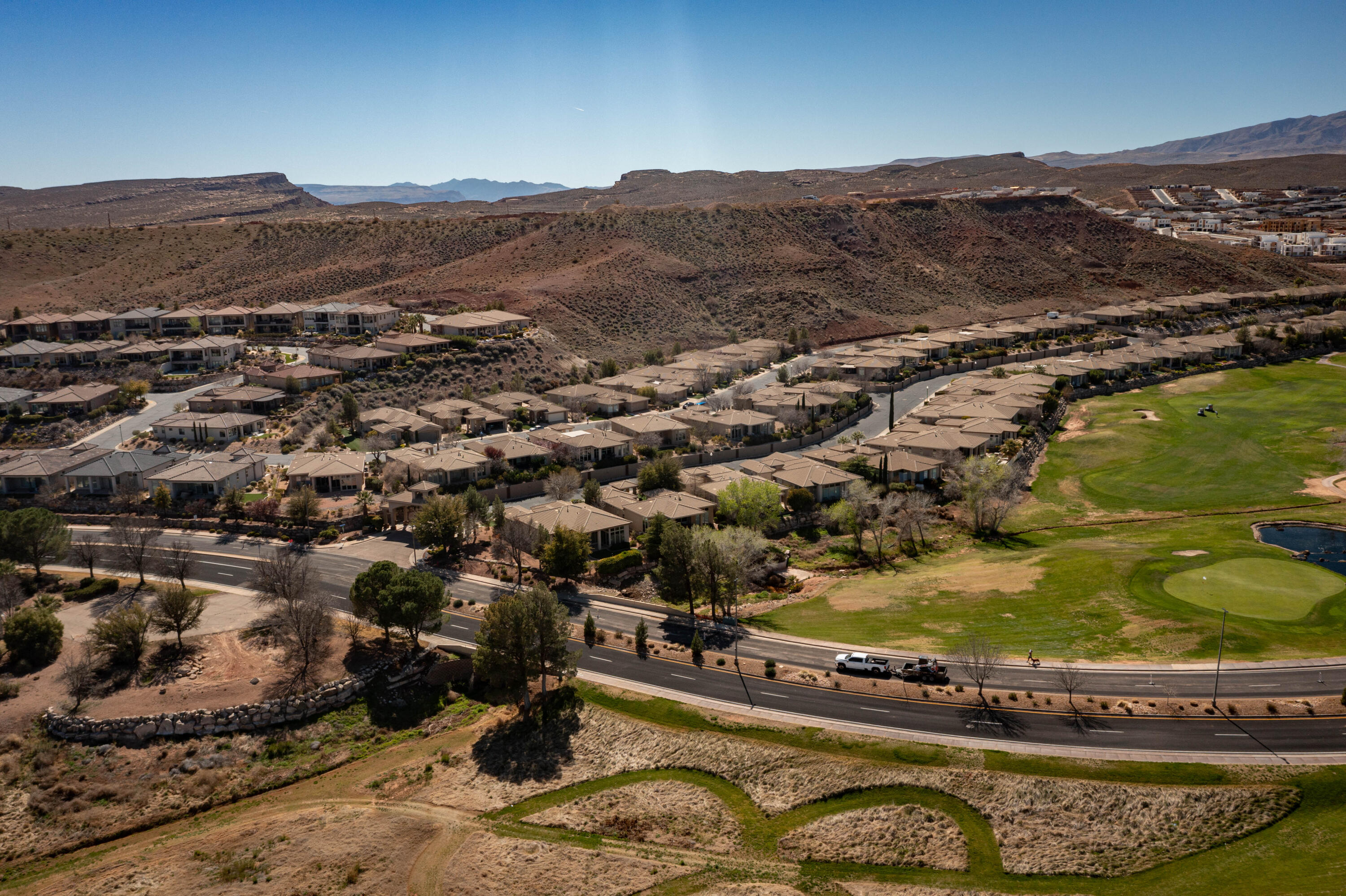 BELLSERA TOWNHOMES AT SUNBROOK - Residential