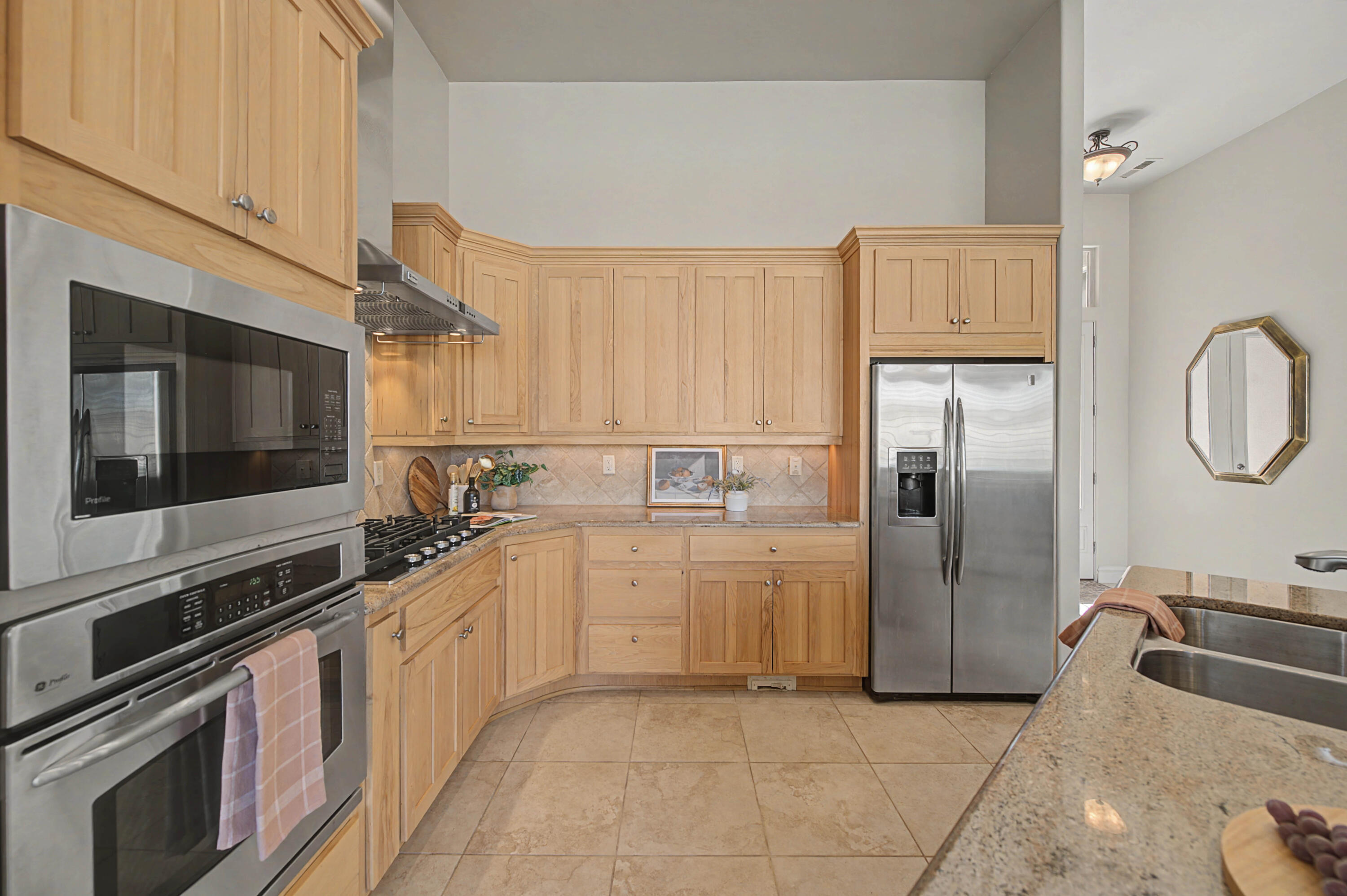 BELLSERA TOWNHOMES AT SUNBROOK - Residential