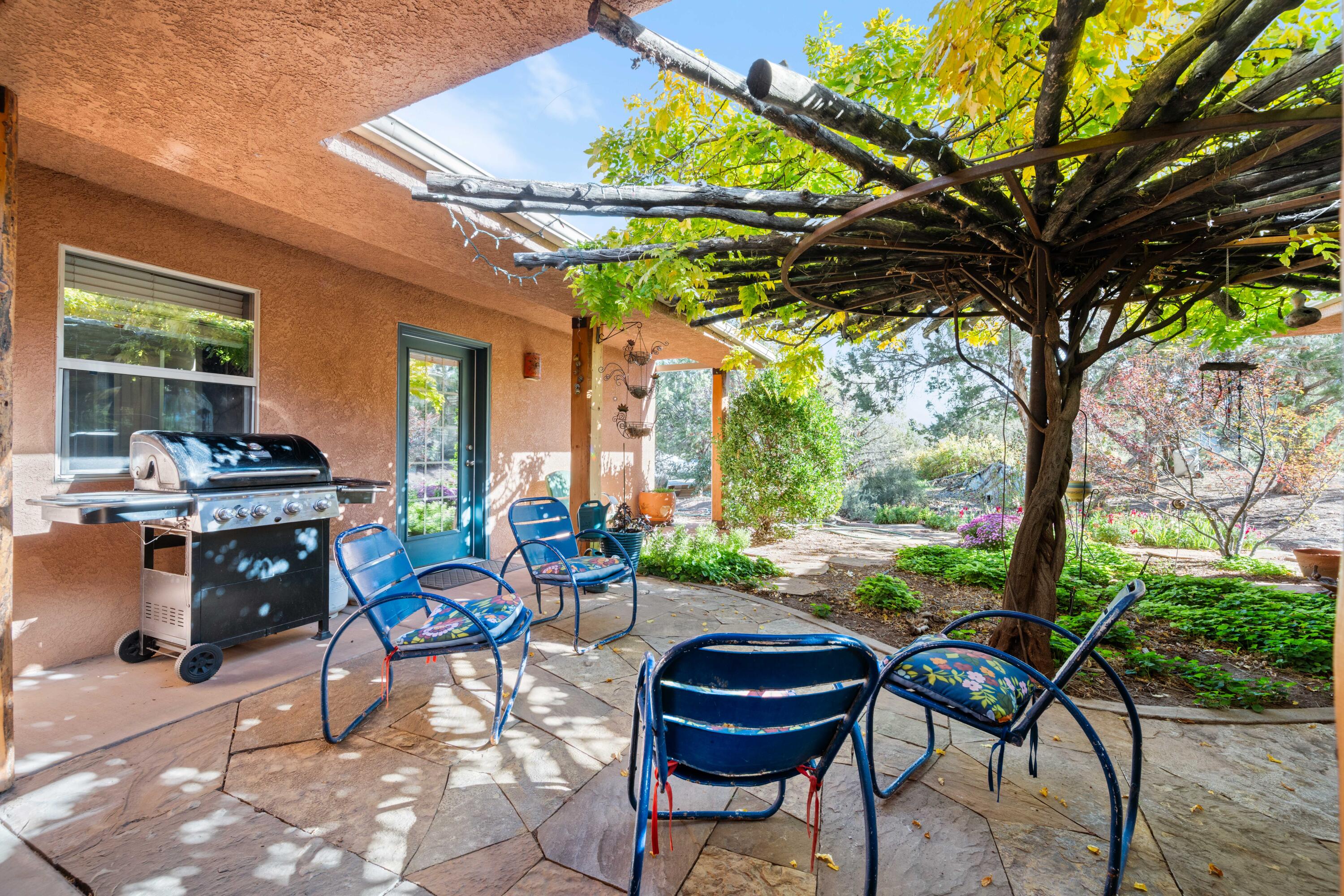 APPLE VALLEY RANCH - Residential