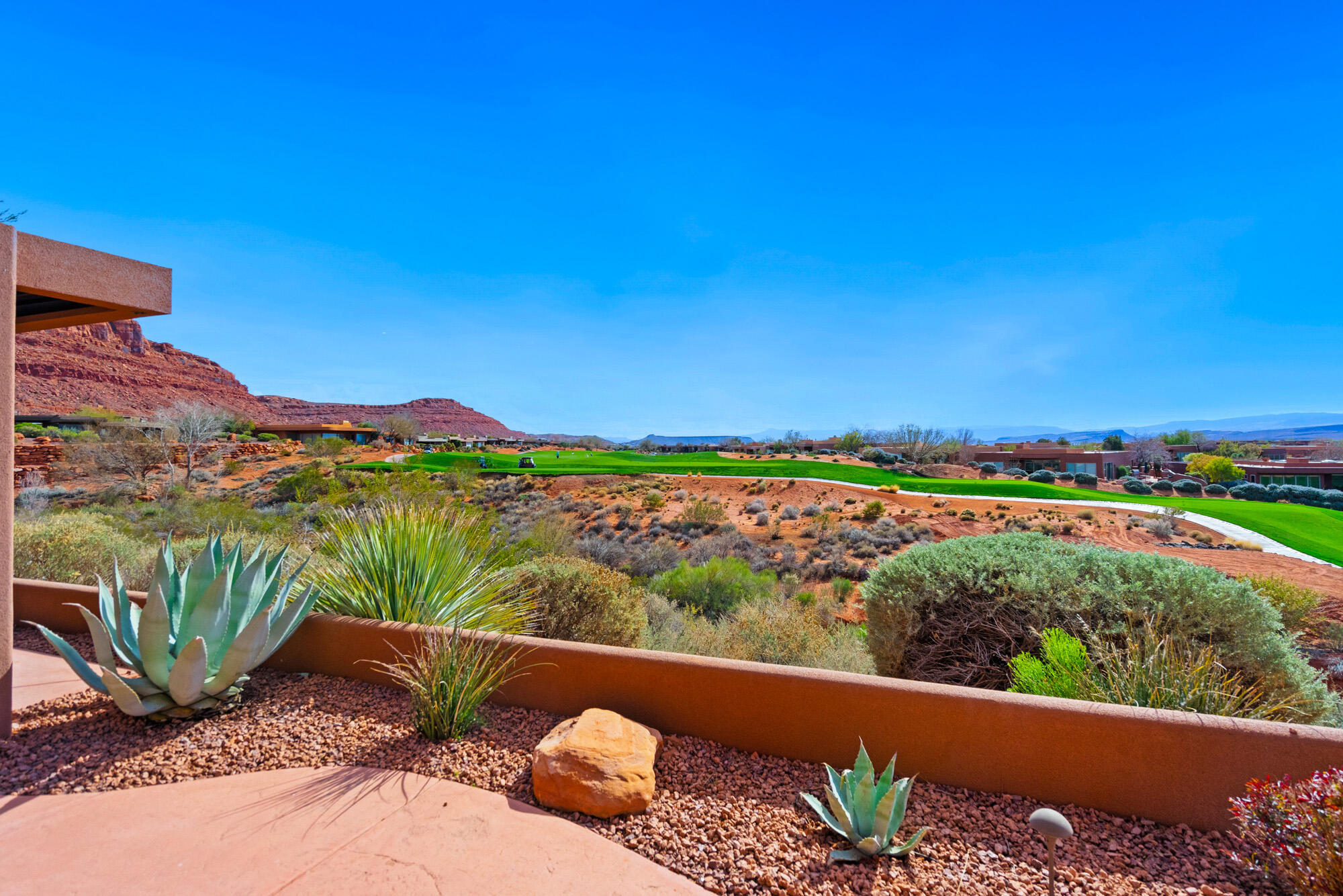 CLIFFS OF SNOW CANYON - Residential