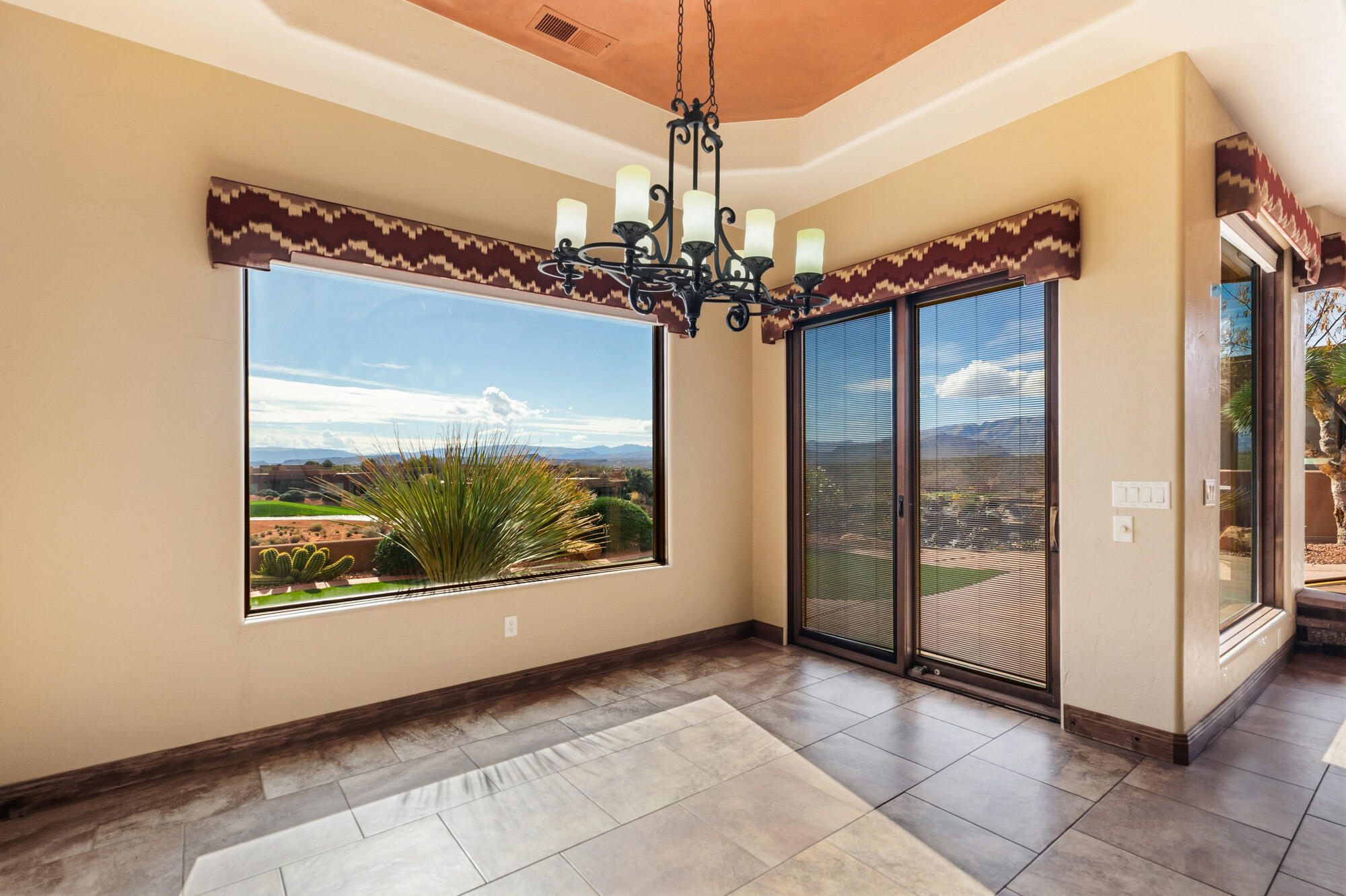 CLIFFS OF SNOW CANYON - Residential