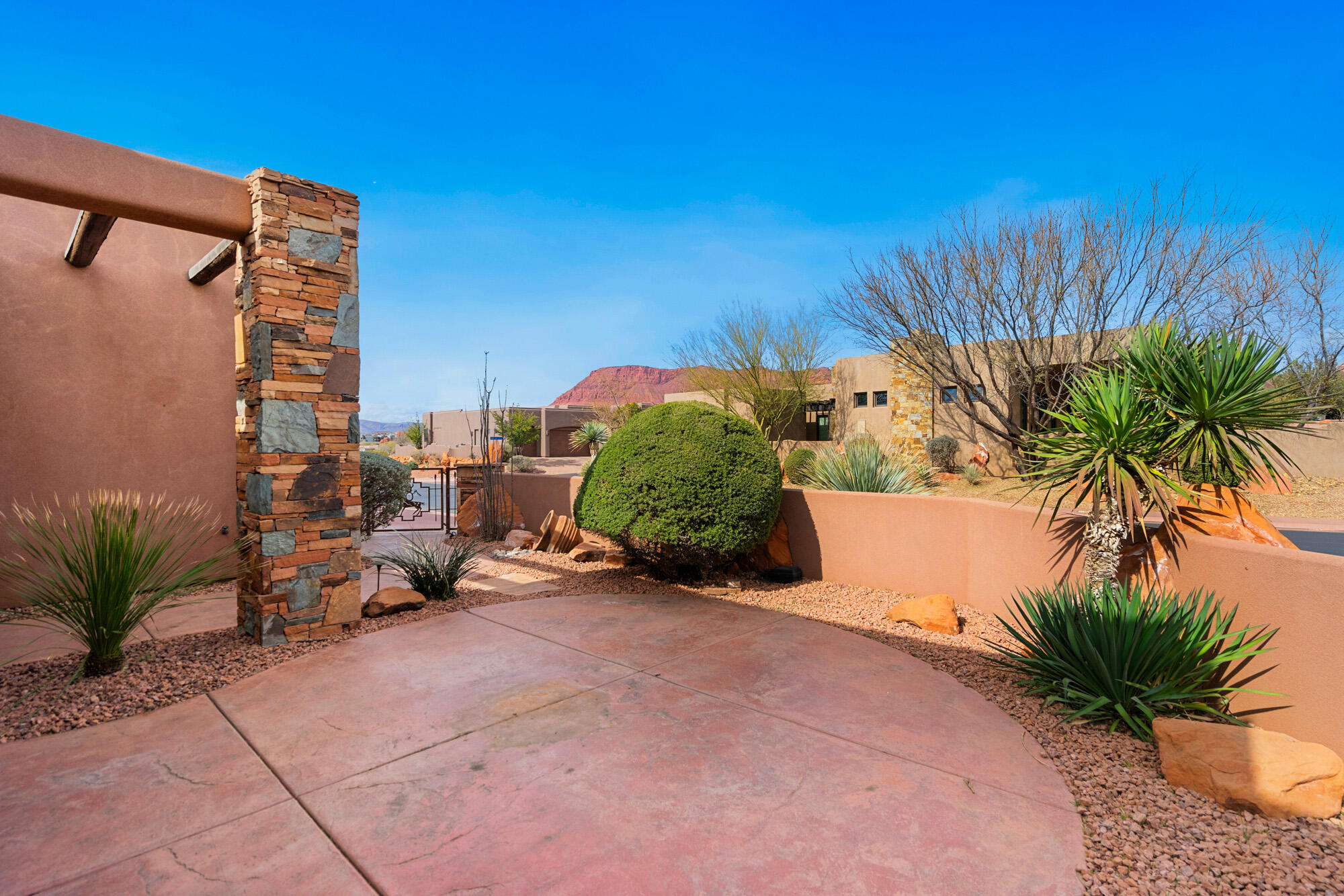 CLIFFS OF SNOW CANYON - Residential