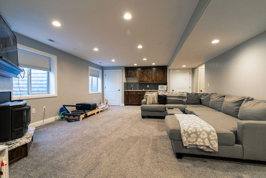 NOT AVAILABLE - Residential