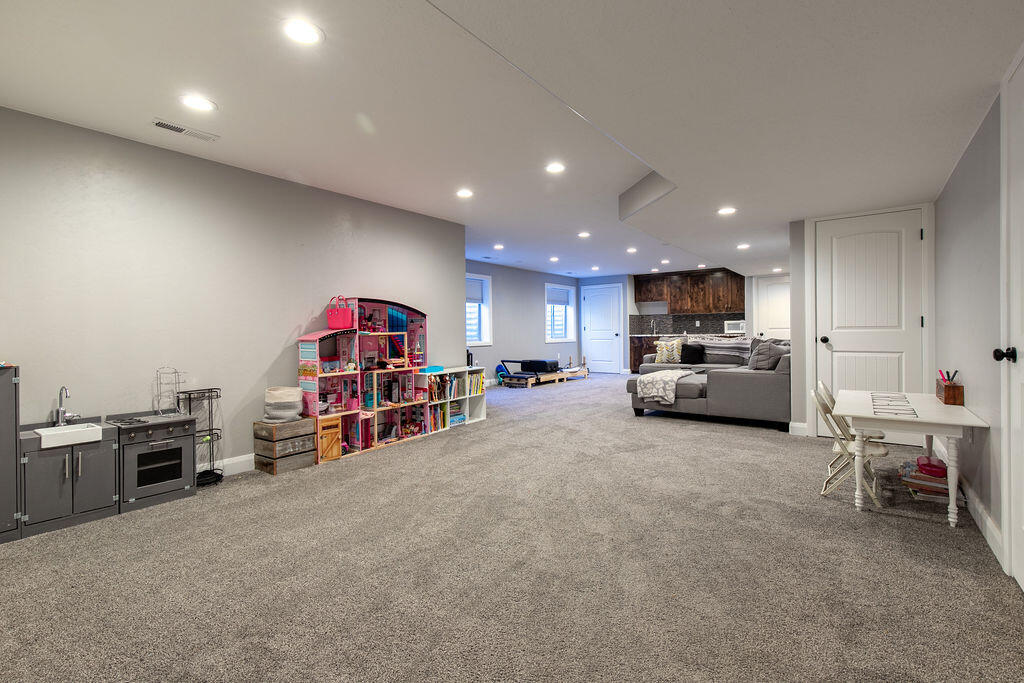 NOT AVAILABLE - Residential