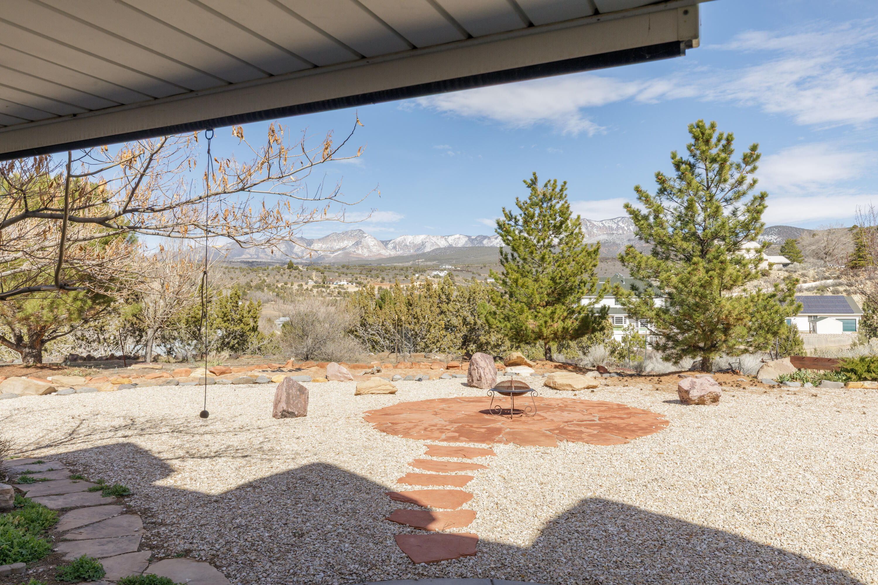 DIAMOND VALLEY ACRES - Residential