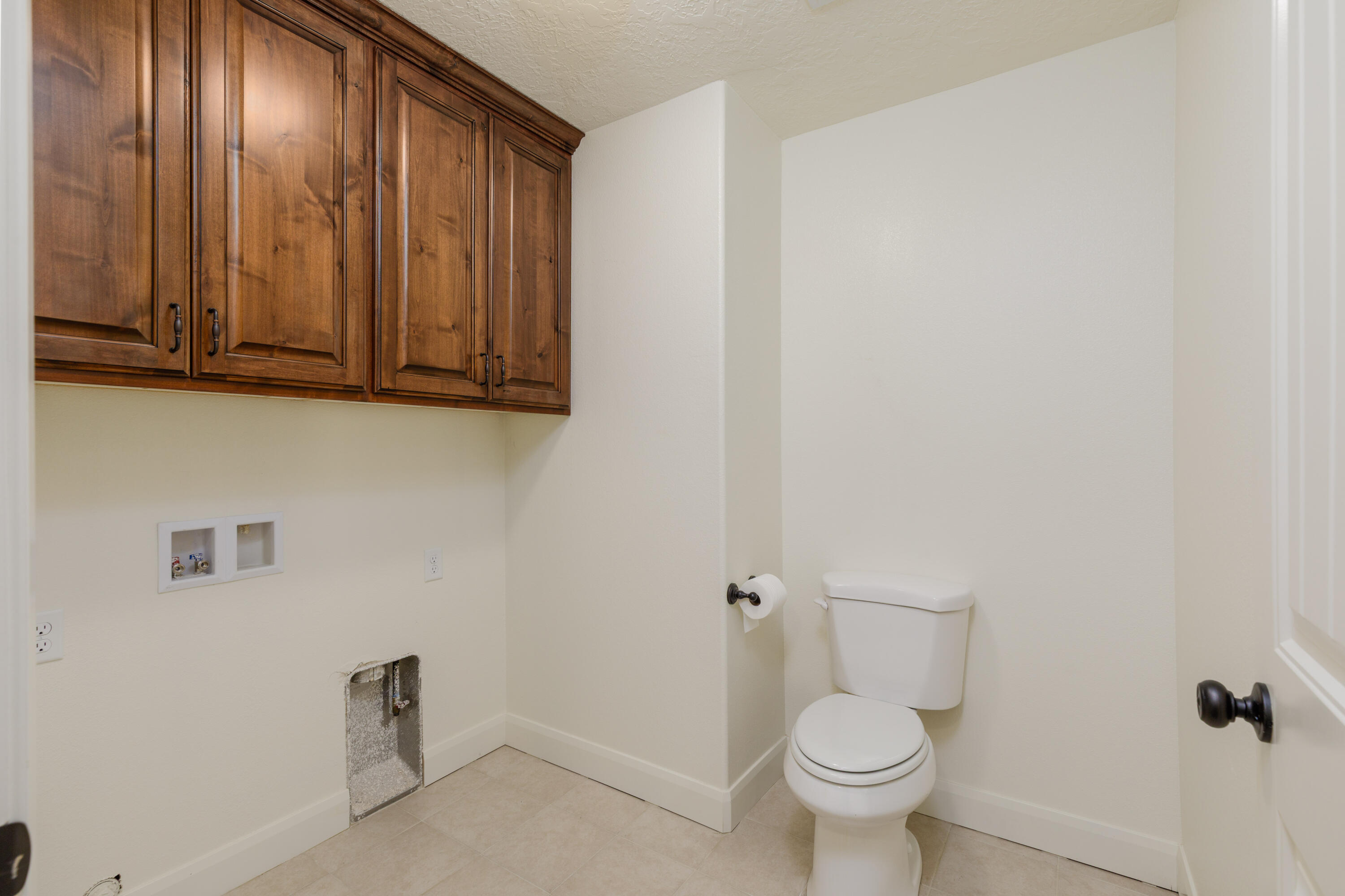 DIAMOND VALLEY ACRES - Residential