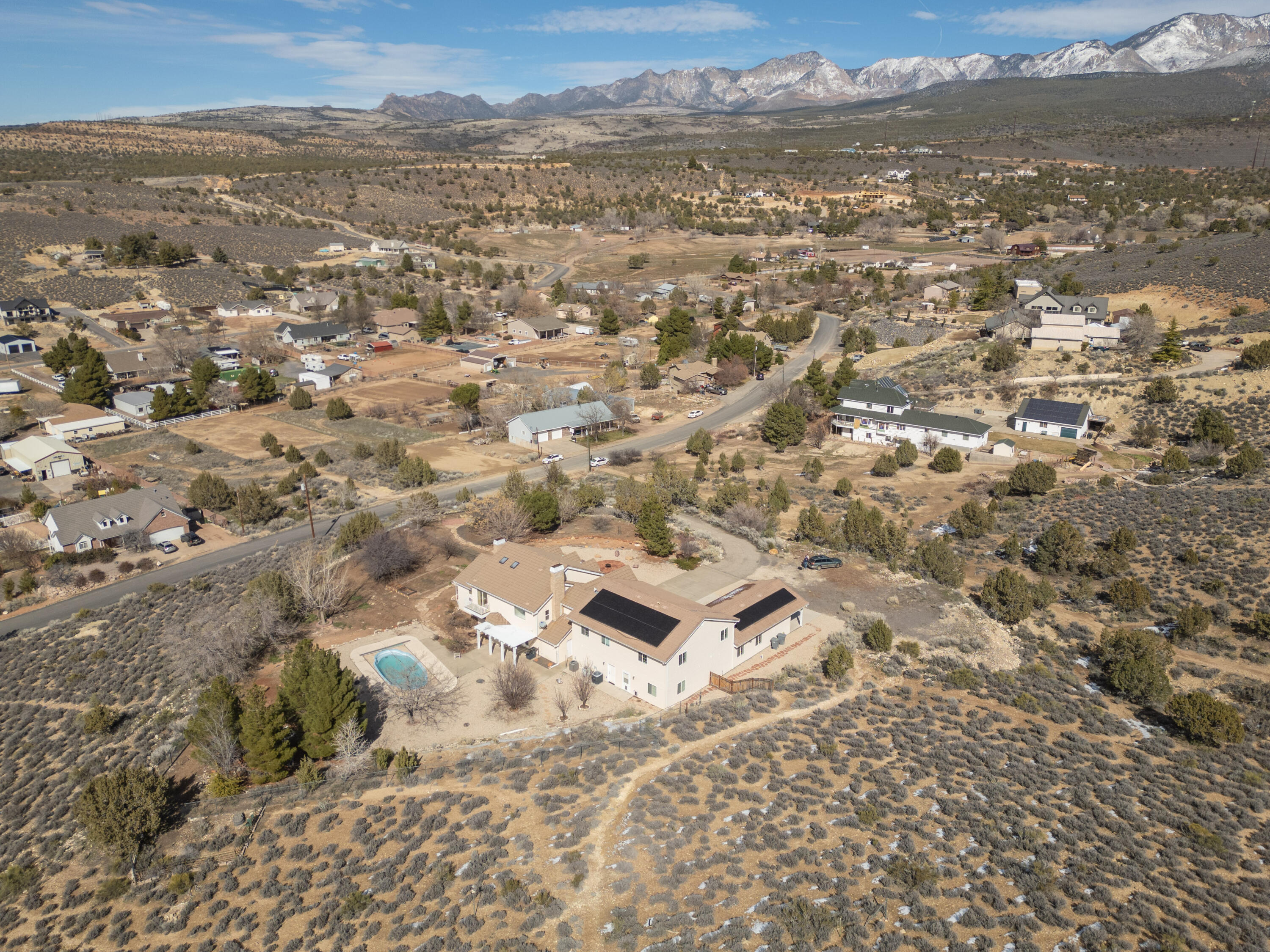 DIAMOND VALLEY ACRES - Residential