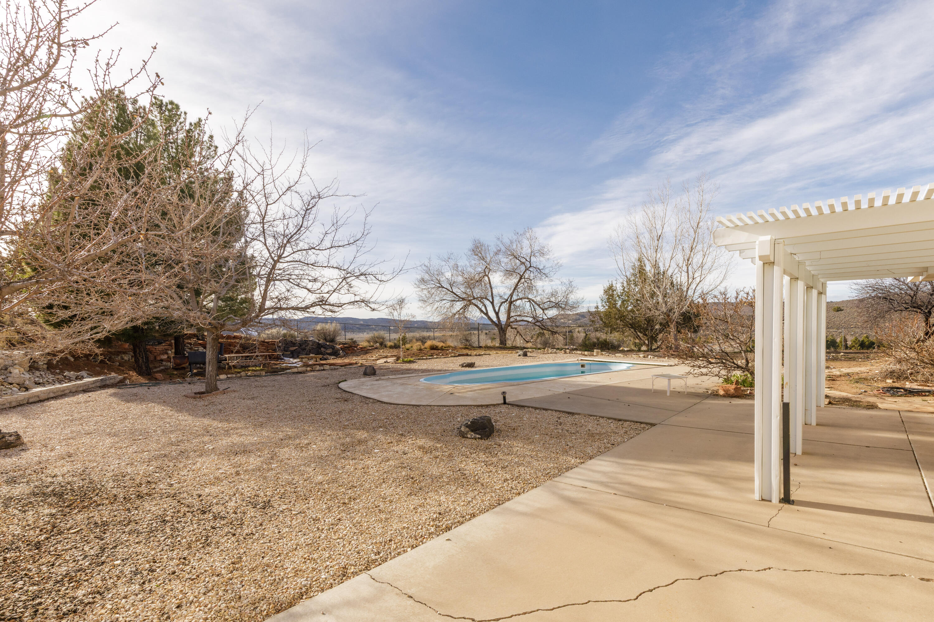 DIAMOND VALLEY ACRES - Residential