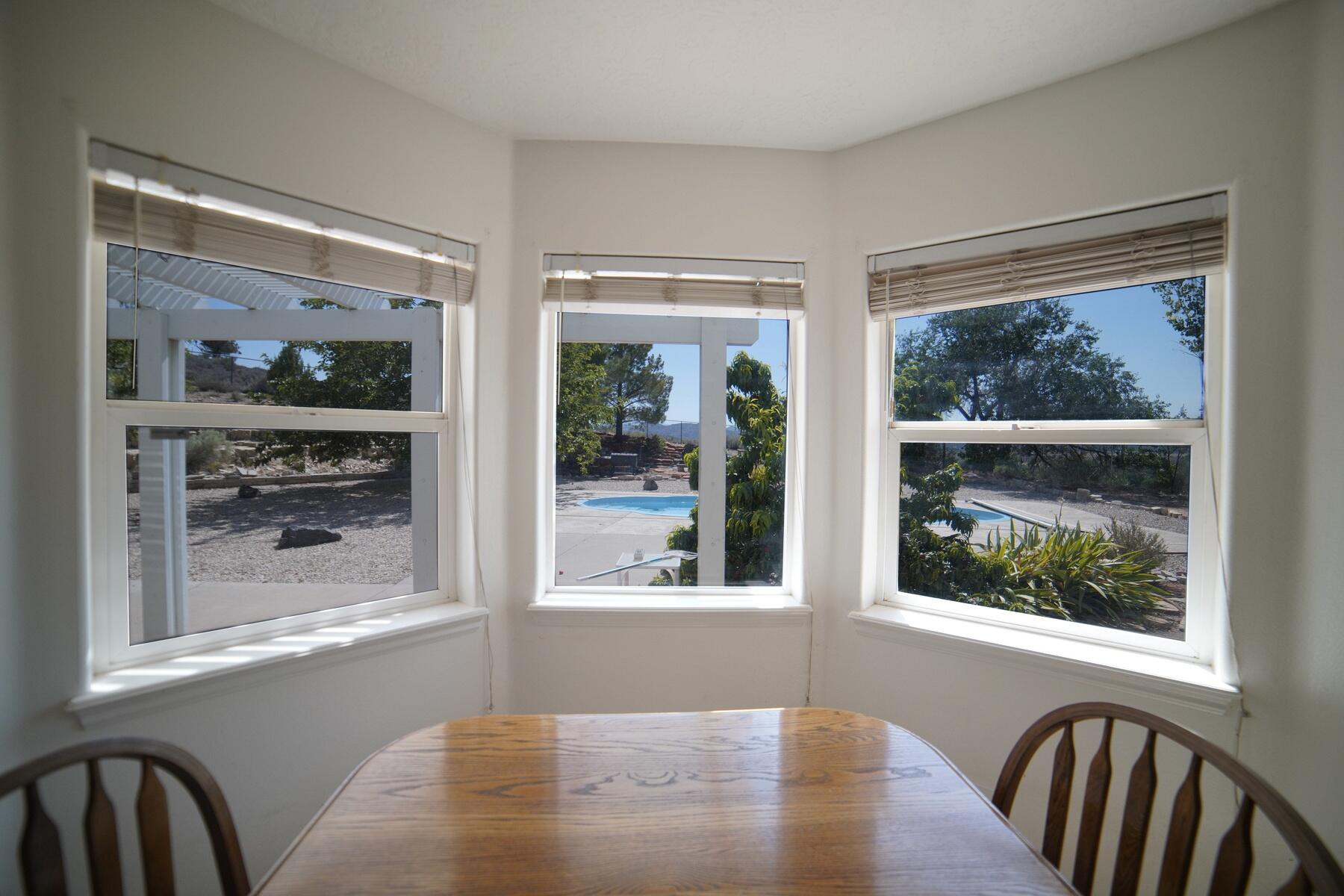 DIAMOND VALLEY ACRES - Residential