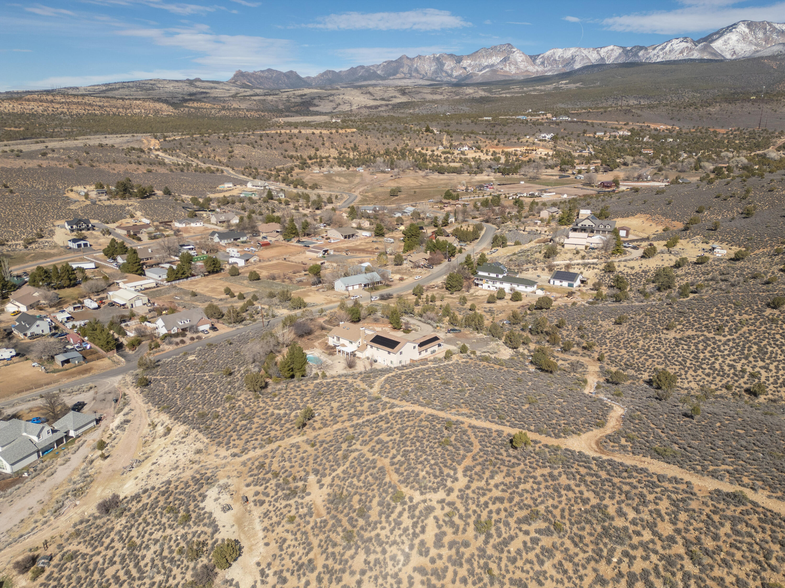 DIAMOND VALLEY ACRES - Residential