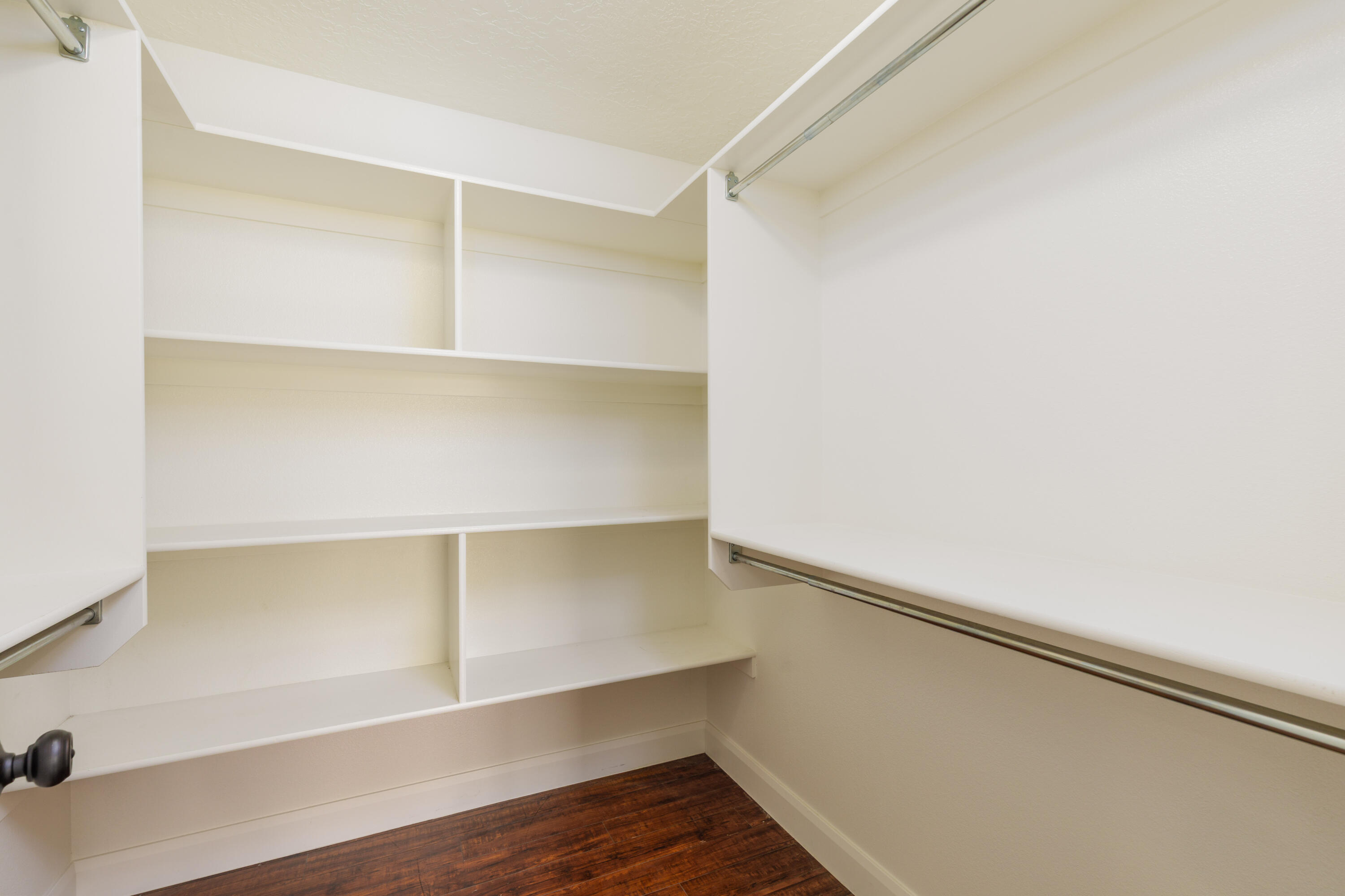 DIAMOND VALLEY ACRES - Residential