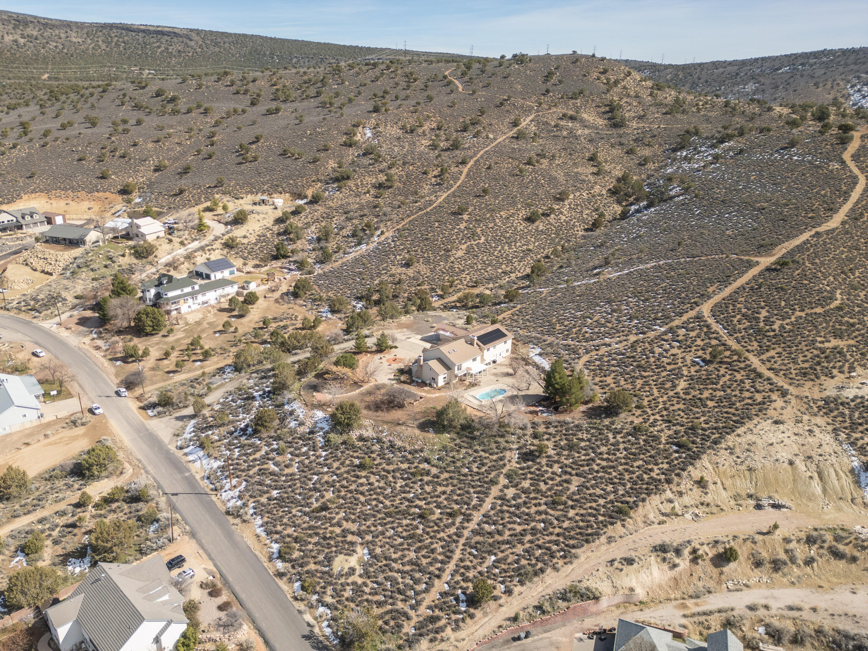 DIAMOND VALLEY ACRES - Residential