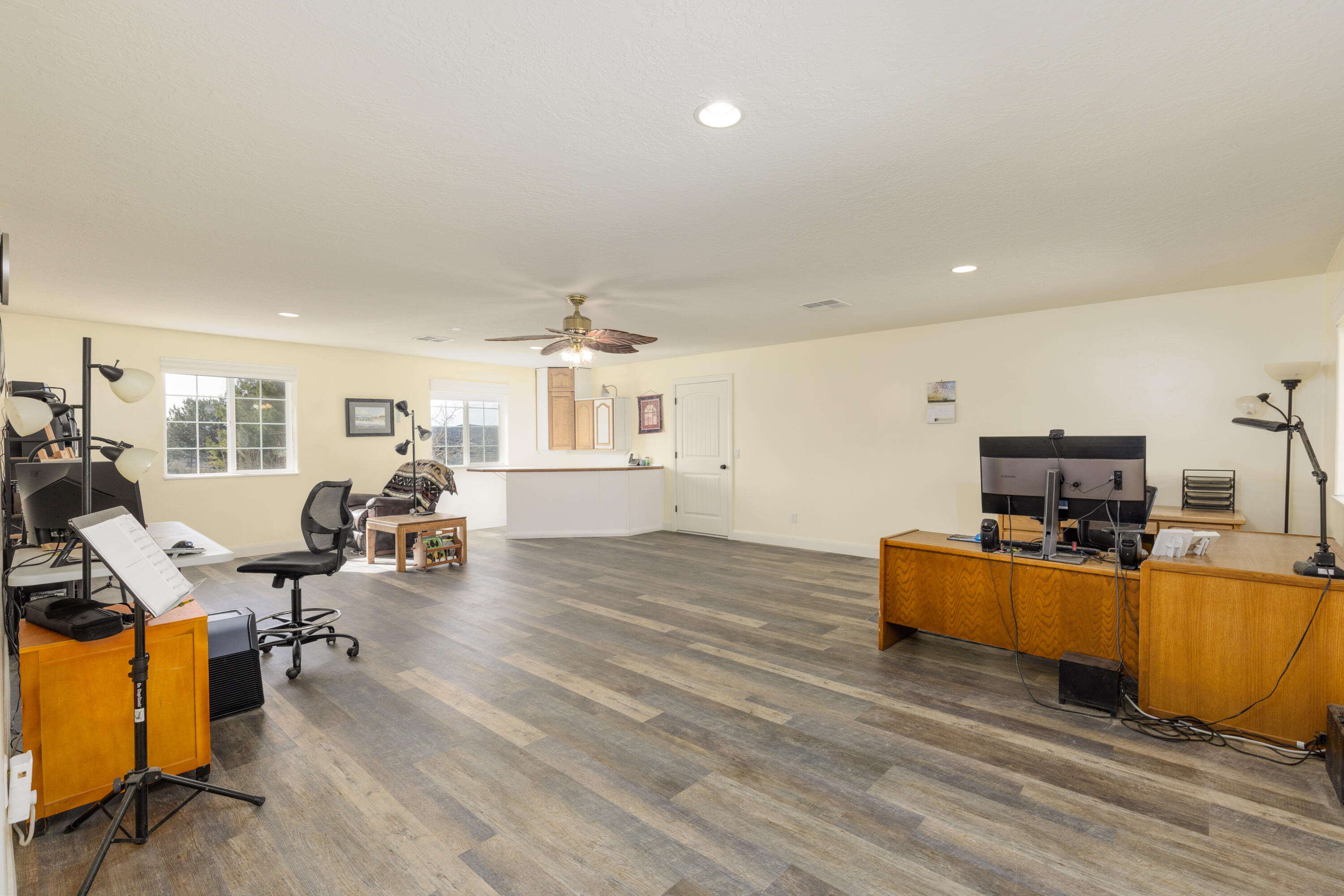 DIAMOND VALLEY ACRES - Residential