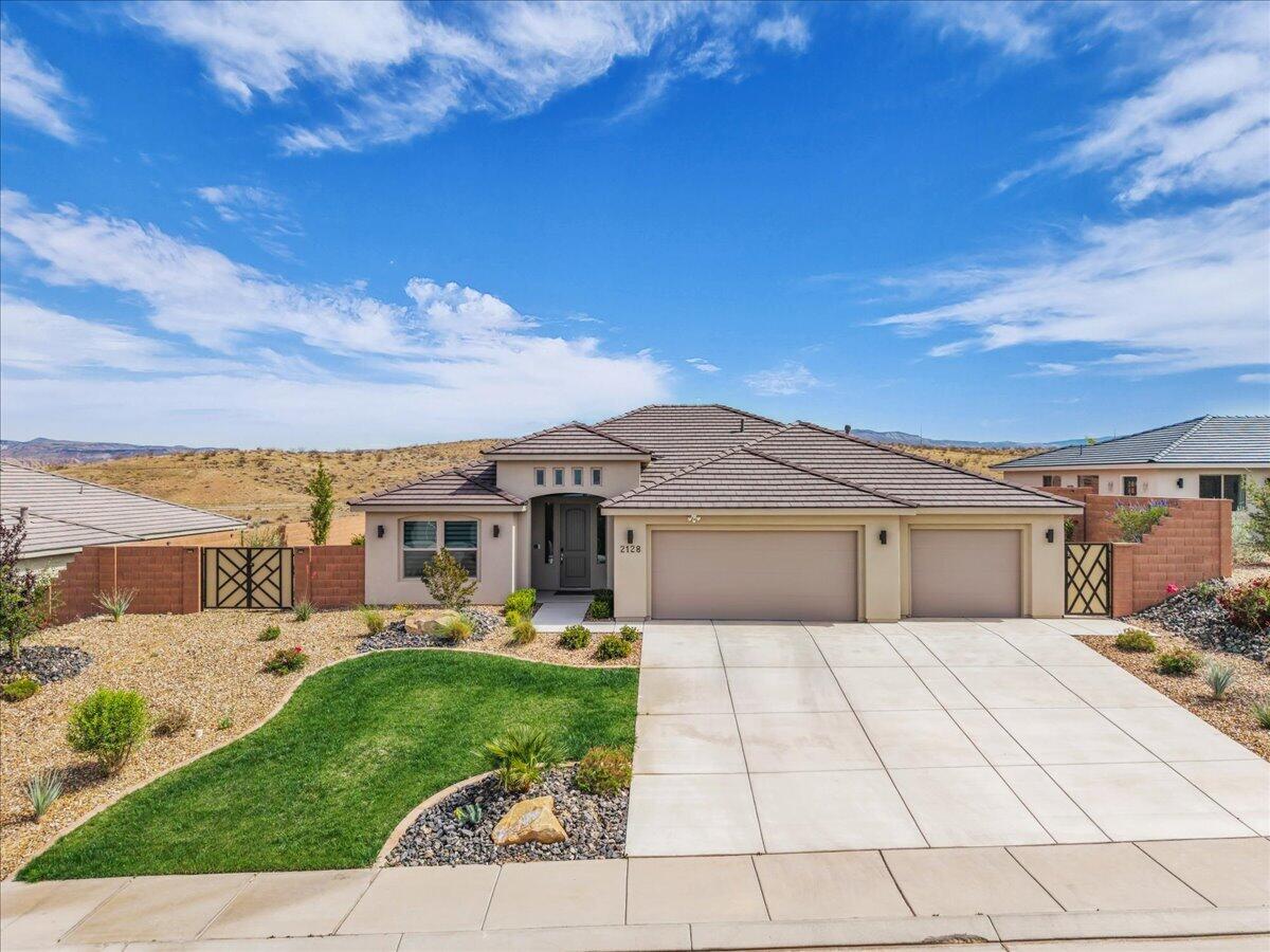 SAND RIDGE - Residential