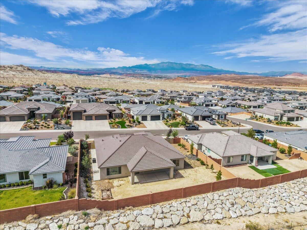 SAND RIDGE - Residential