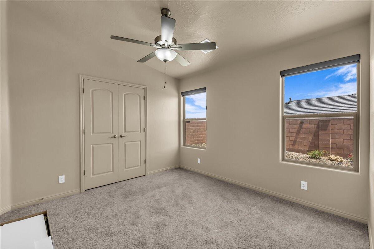 SAND RIDGE - Residential