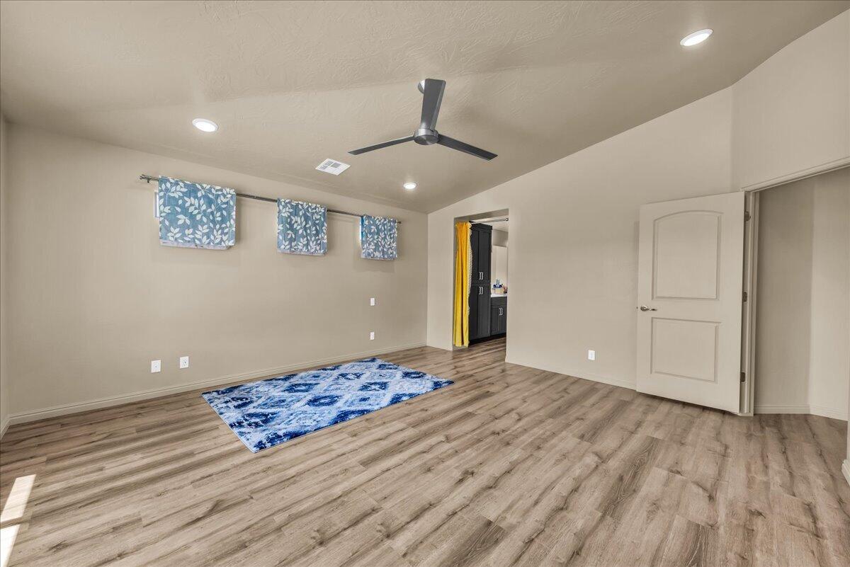 SAND RIDGE - Residential