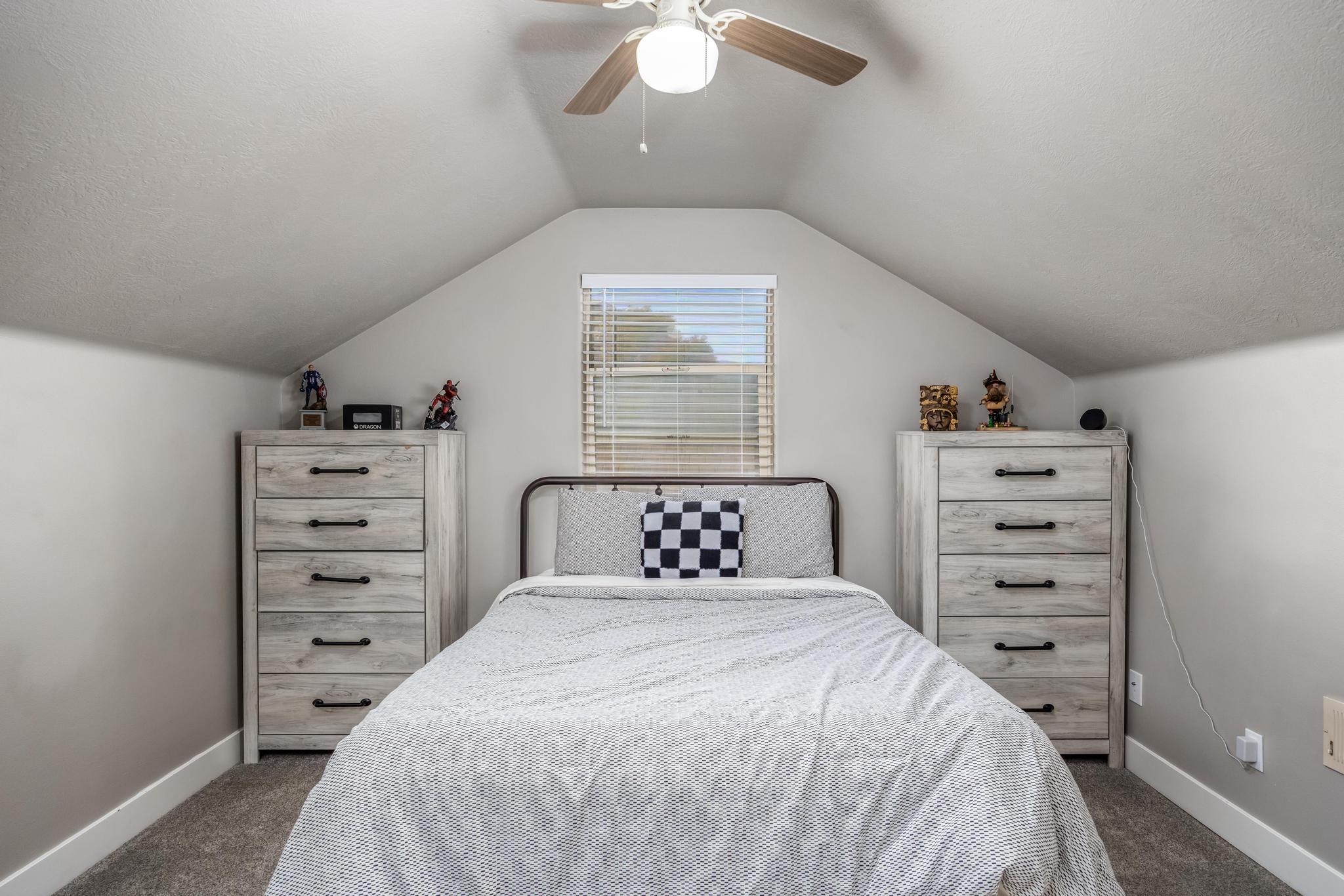 CORONADO RIDGE - Residential