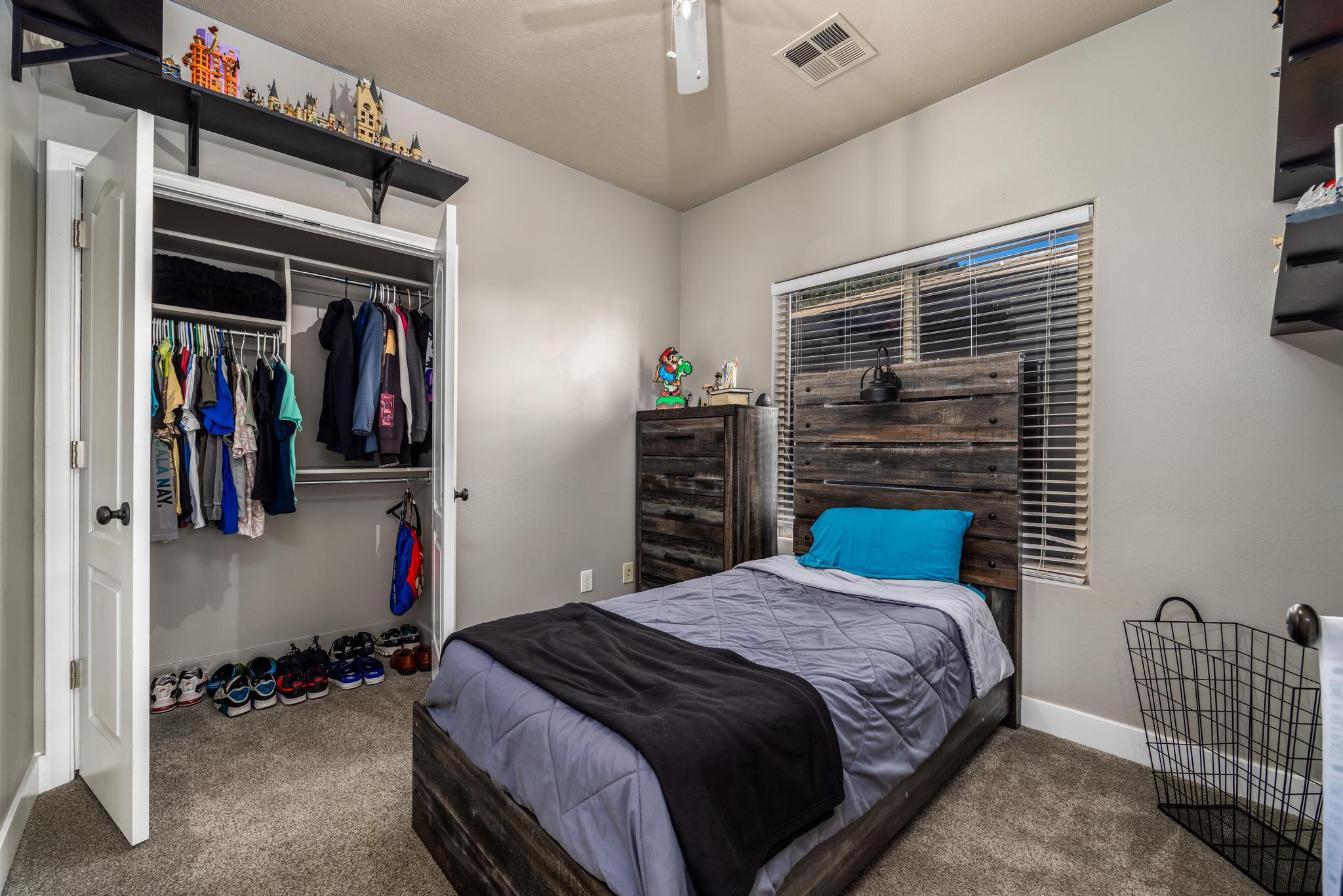 CORONADO RIDGE - Residential