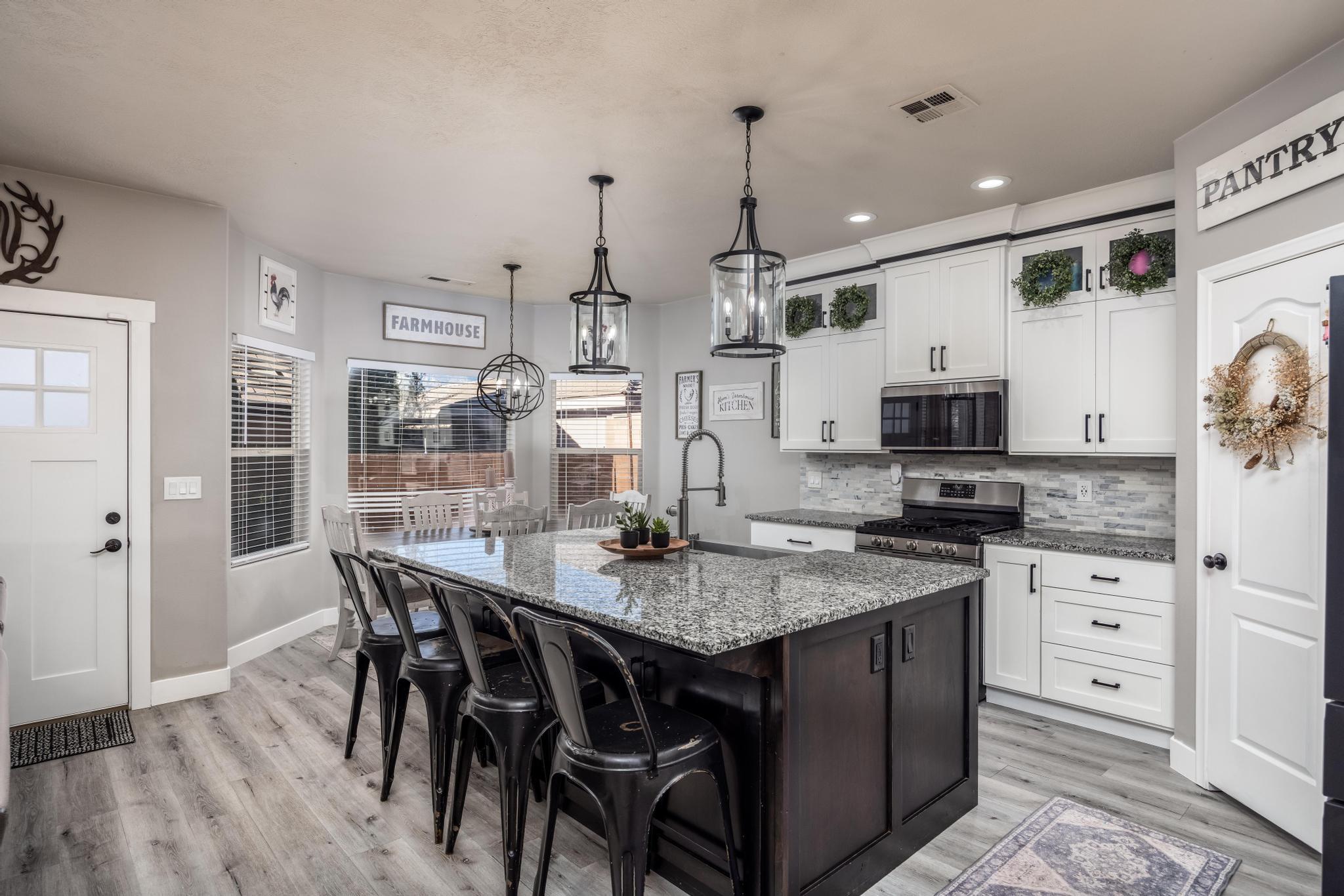 CORONADO RIDGE - Residential