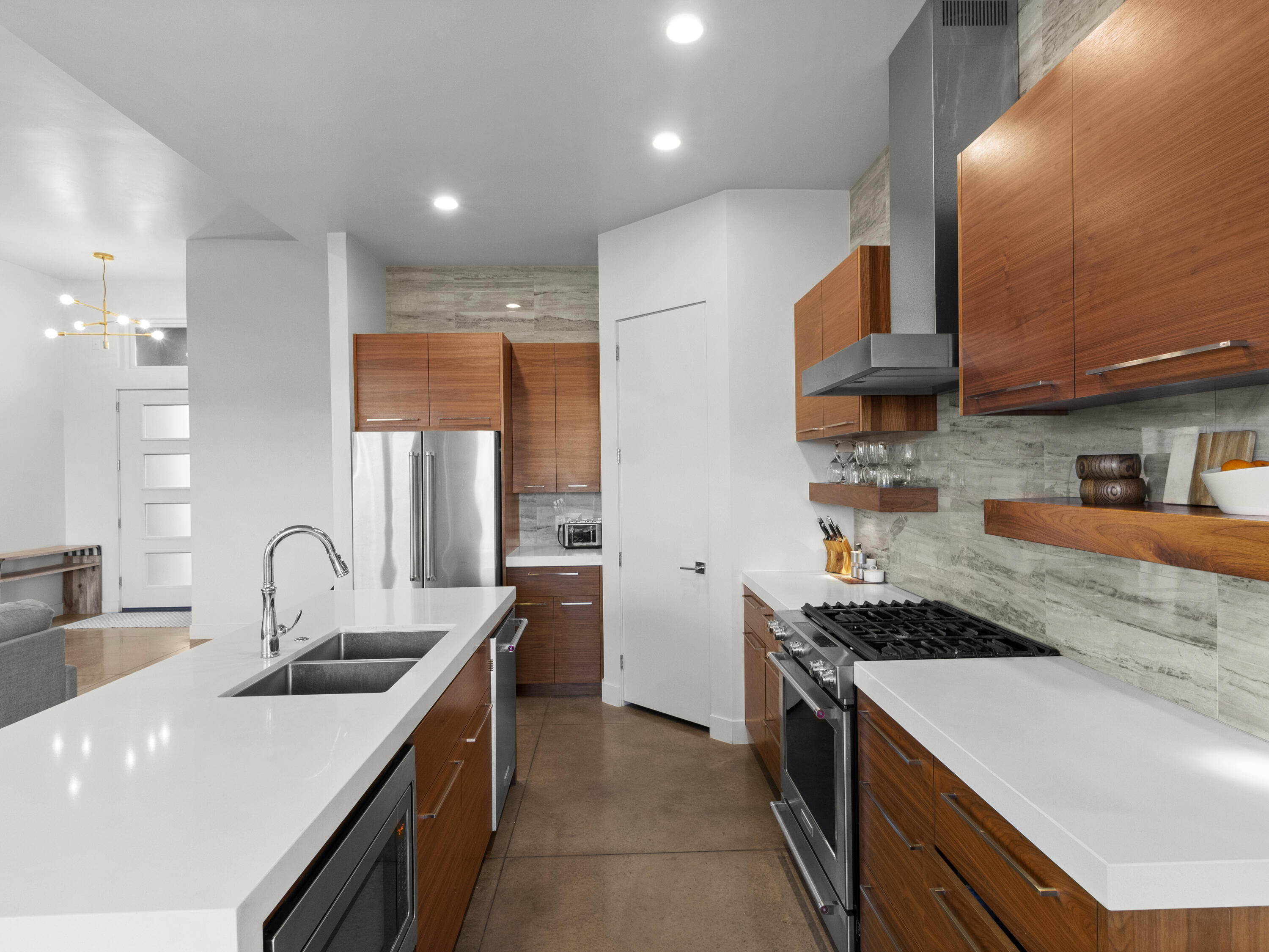 DESERT PLATEAU - Residential