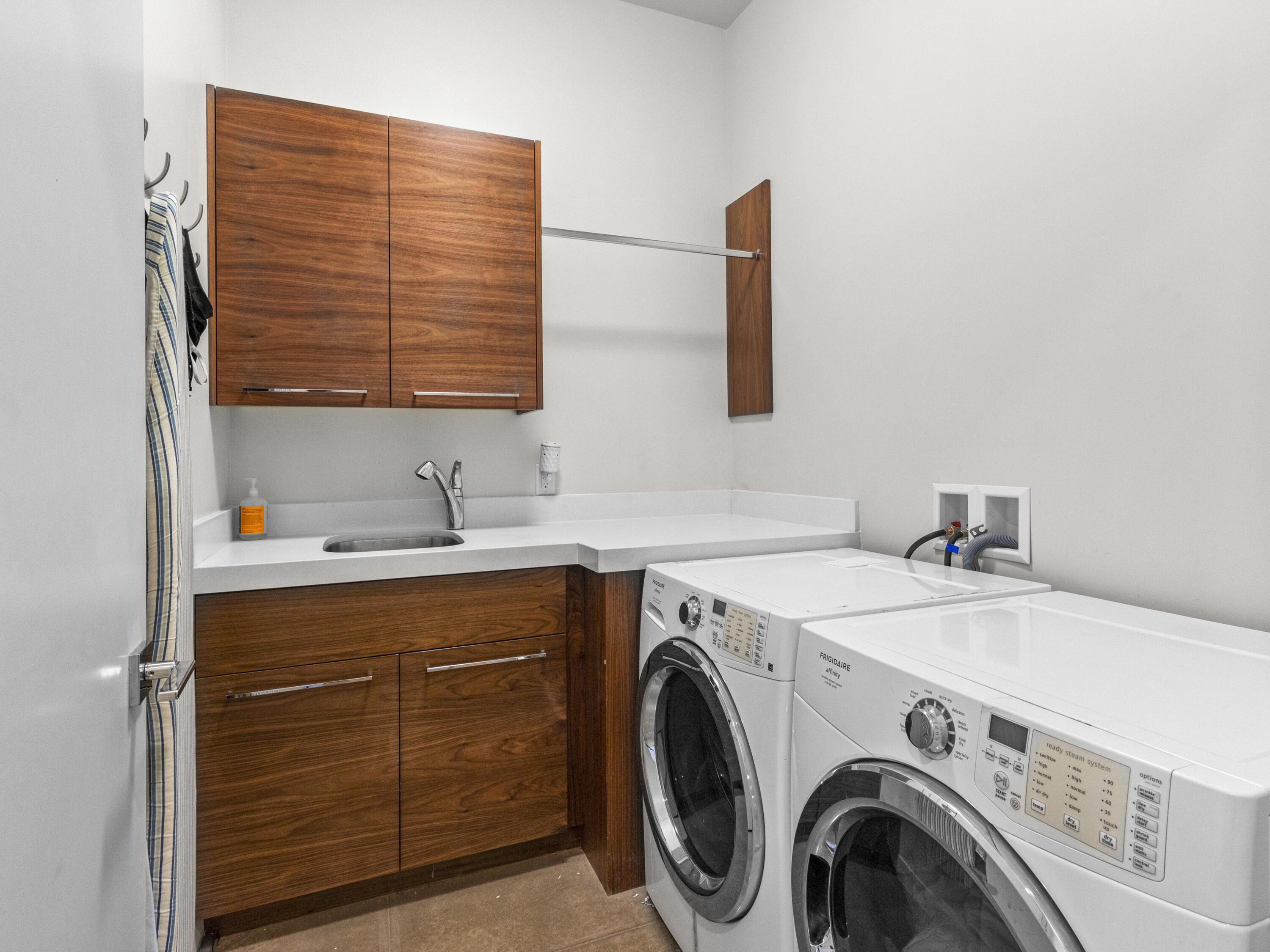 DESERT PLATEAU - Residential