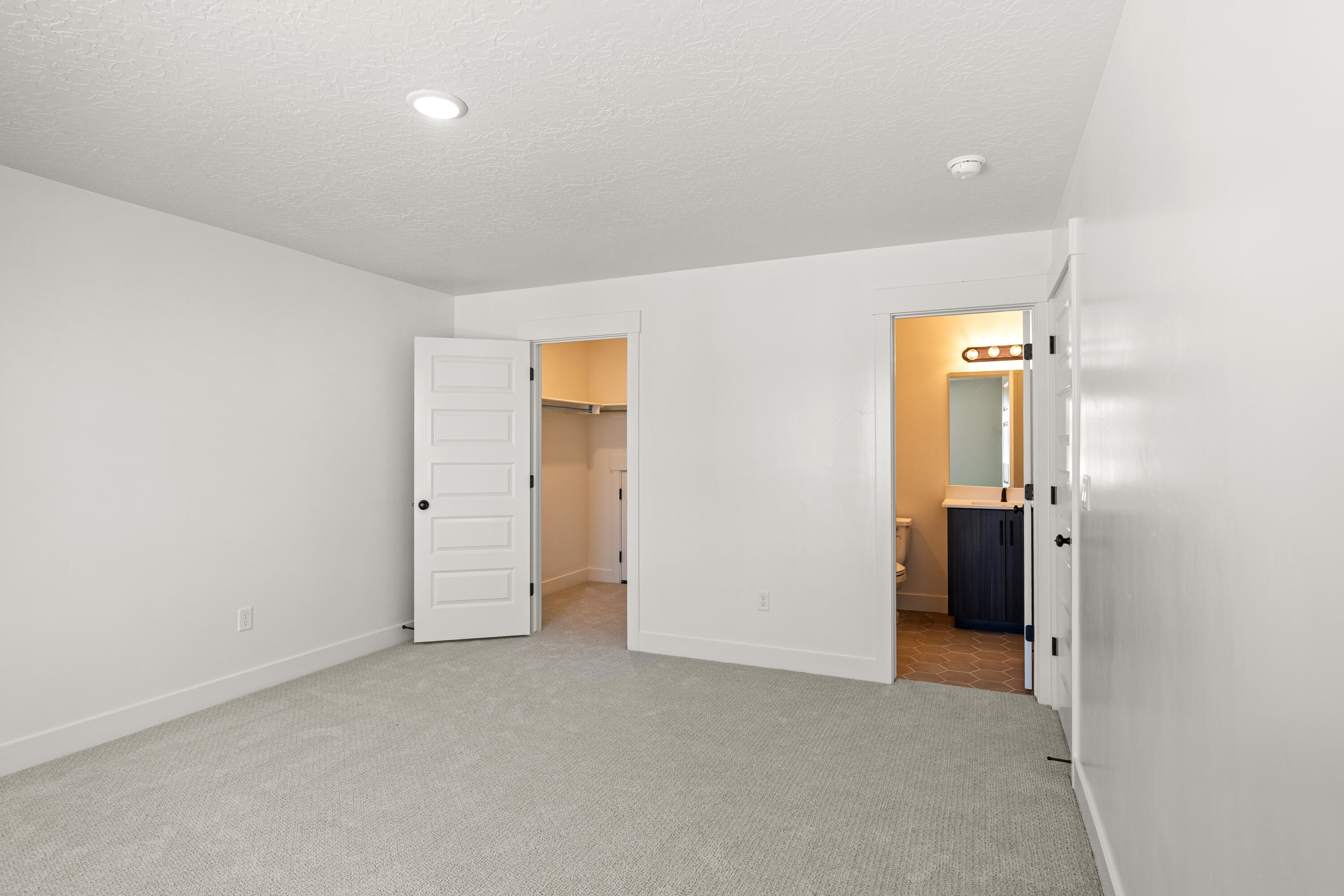 WHITE HILLS SUB - Residential