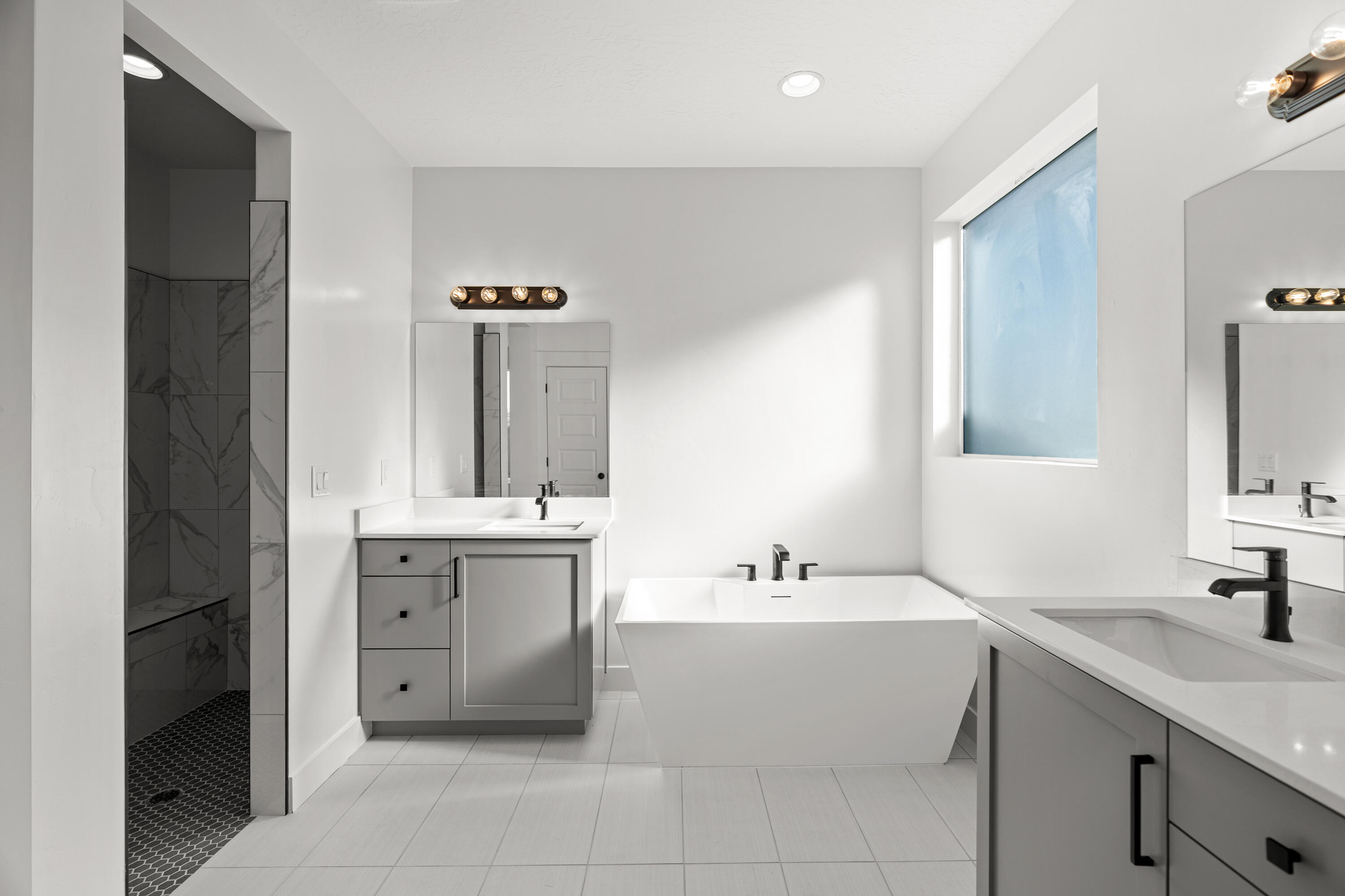 WHITE HILLS SUB - Residential