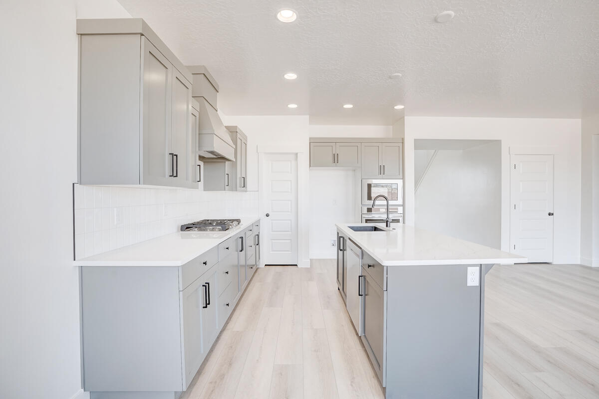 WHITE HILLS SUB - Residential