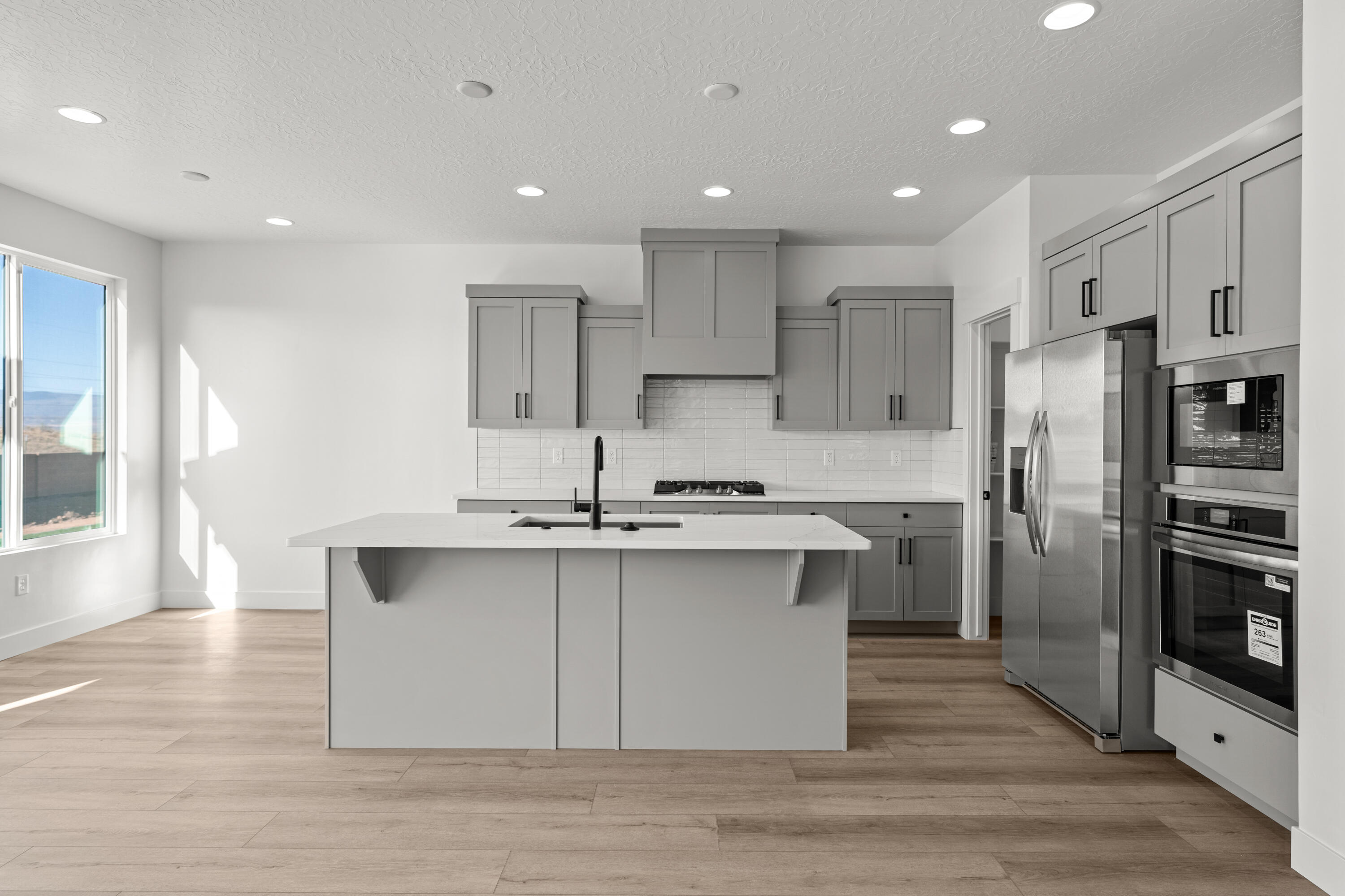 WHITE HILLS SUB - Residential