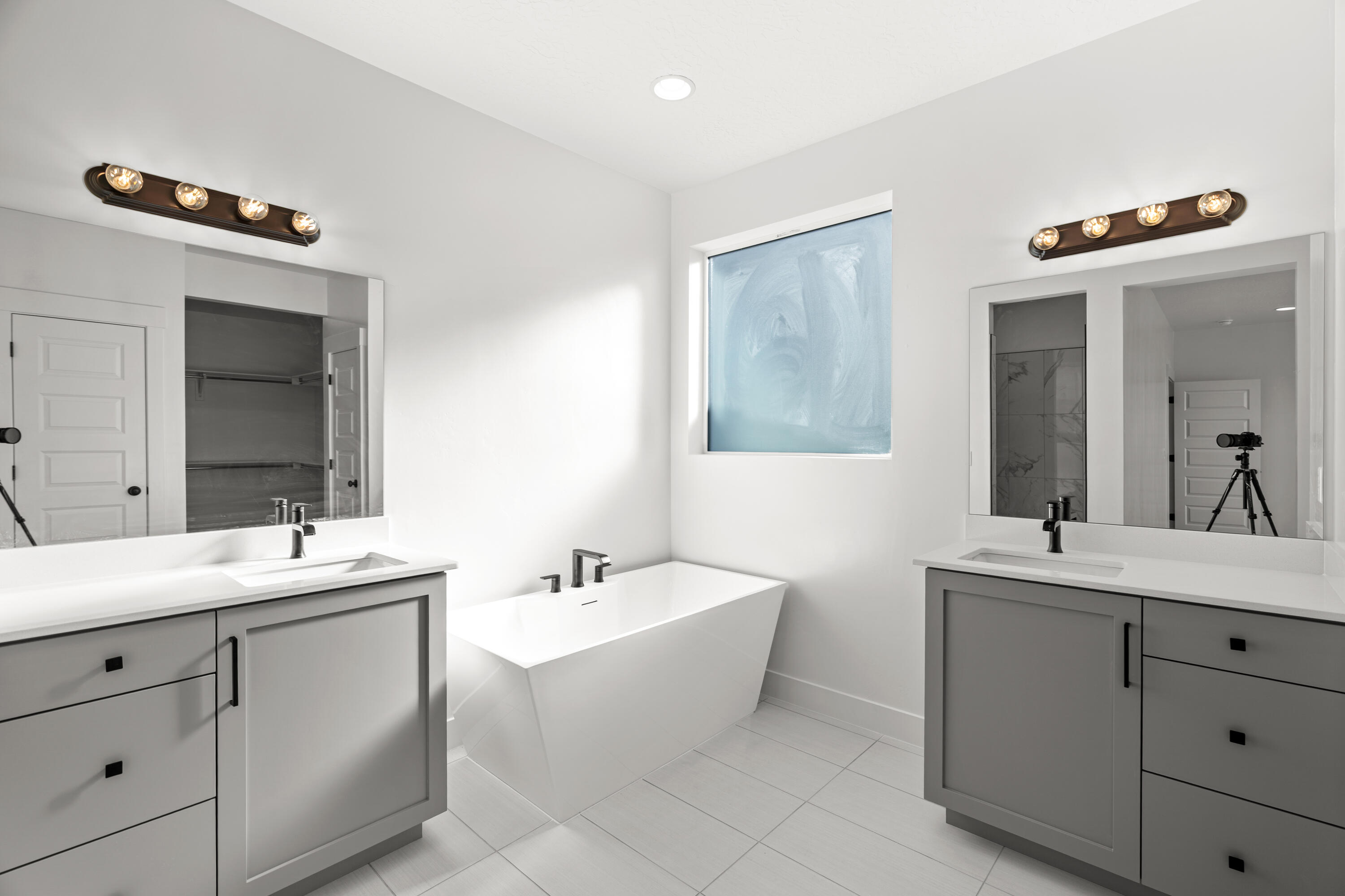 WHITE HILLS SUB - Residential