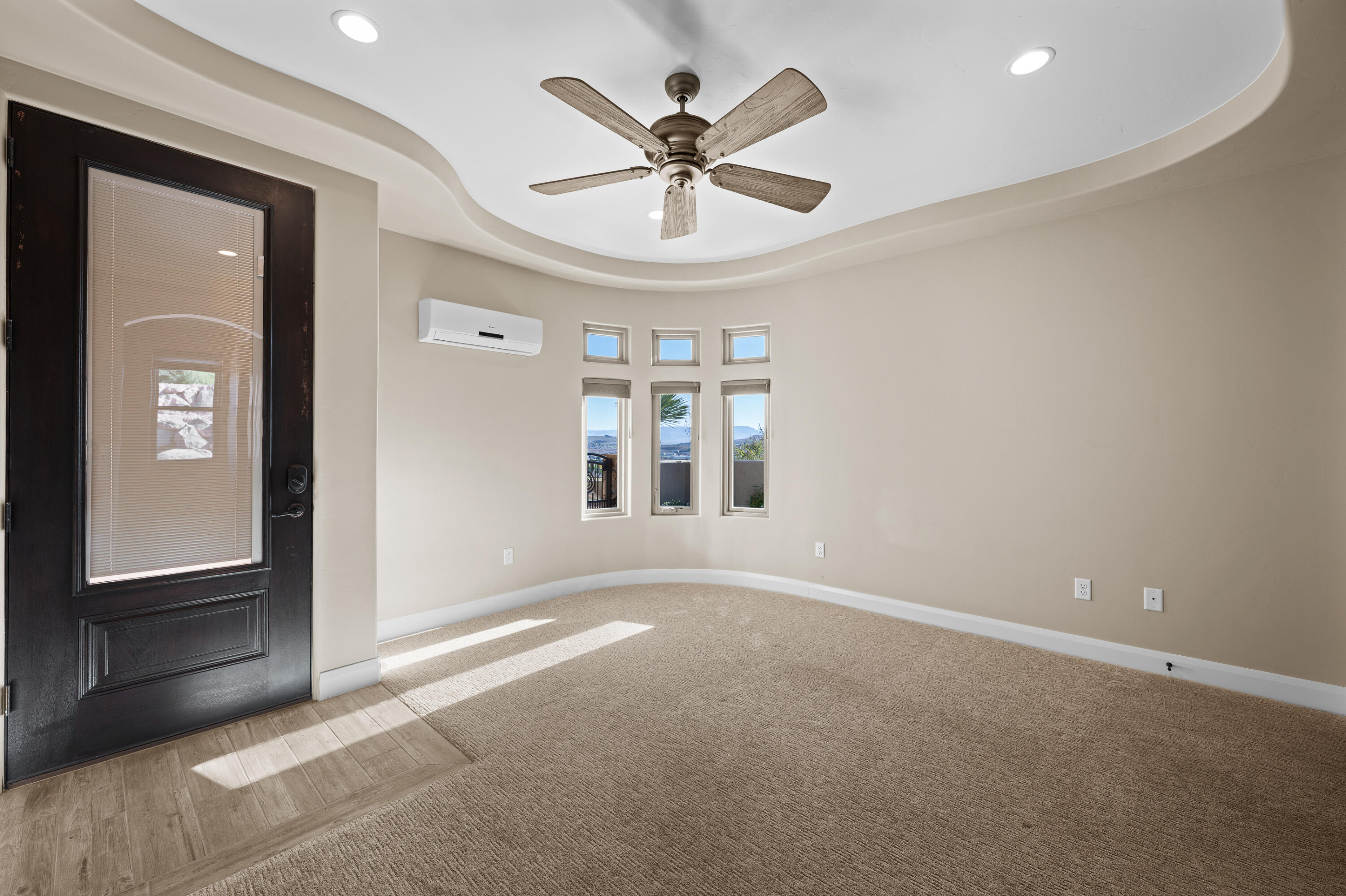 WHISPER RIDGE - Residential