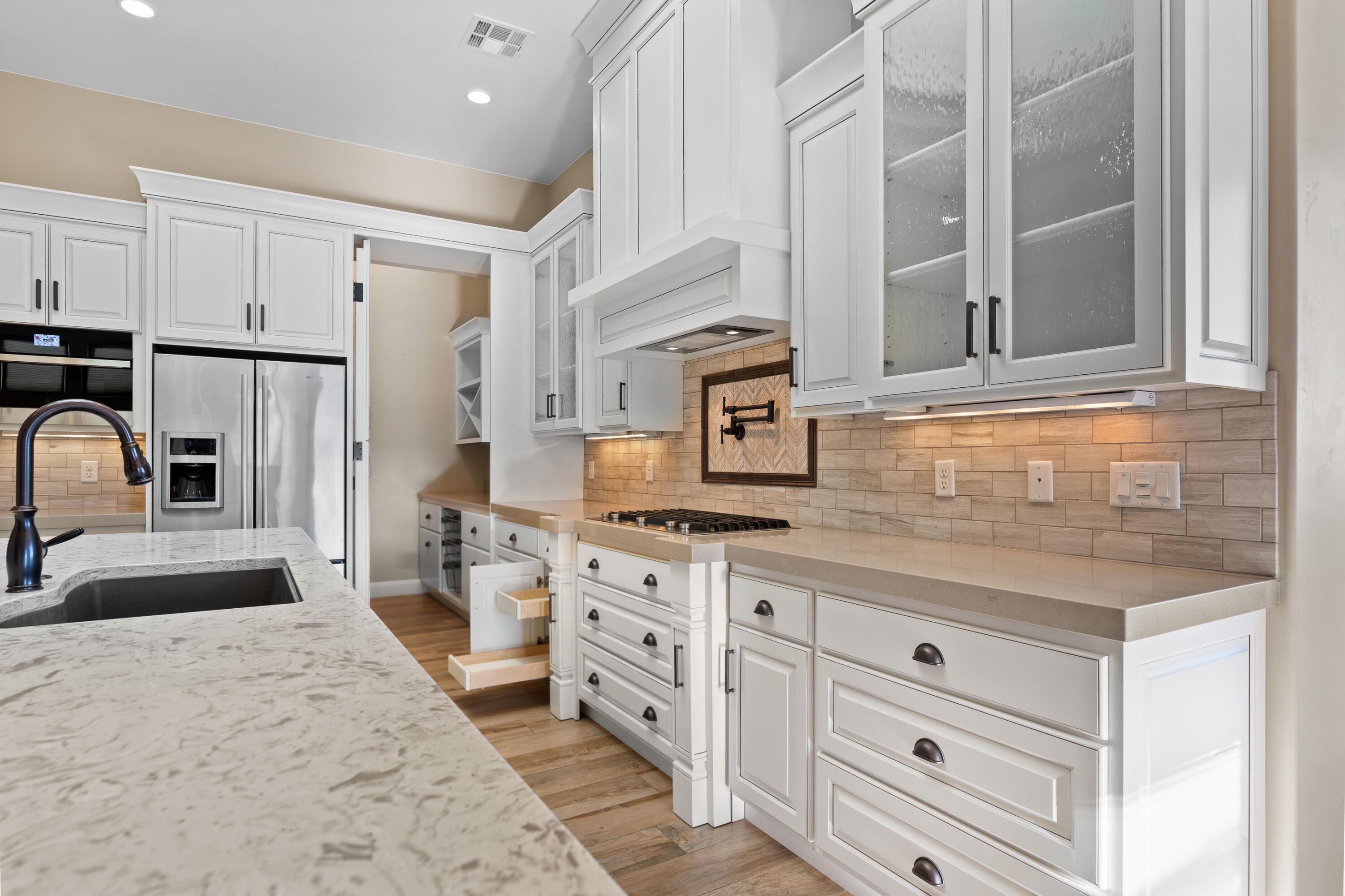 WHISPER RIDGE - Residential