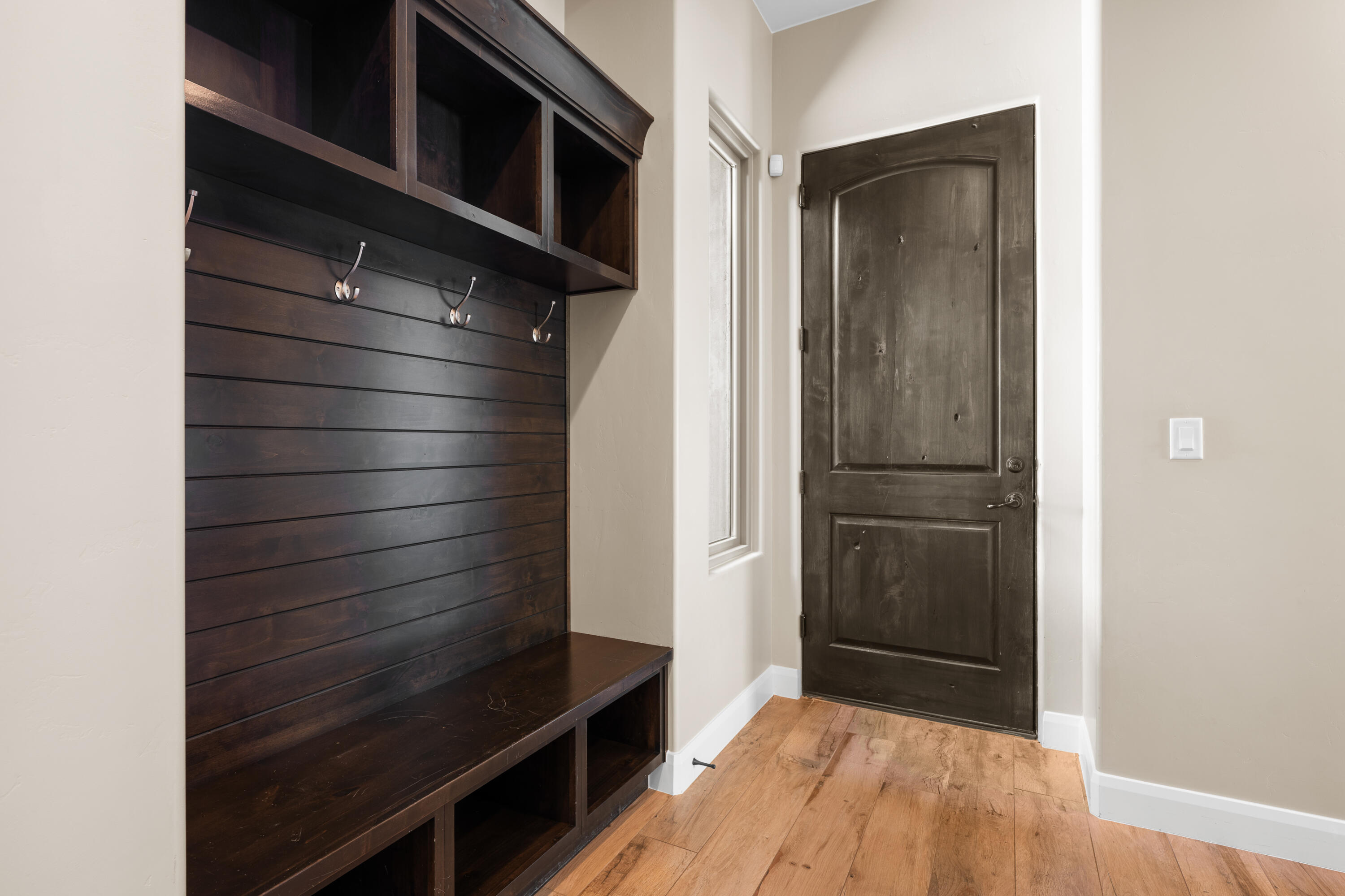 WHISPER RIDGE - Residential