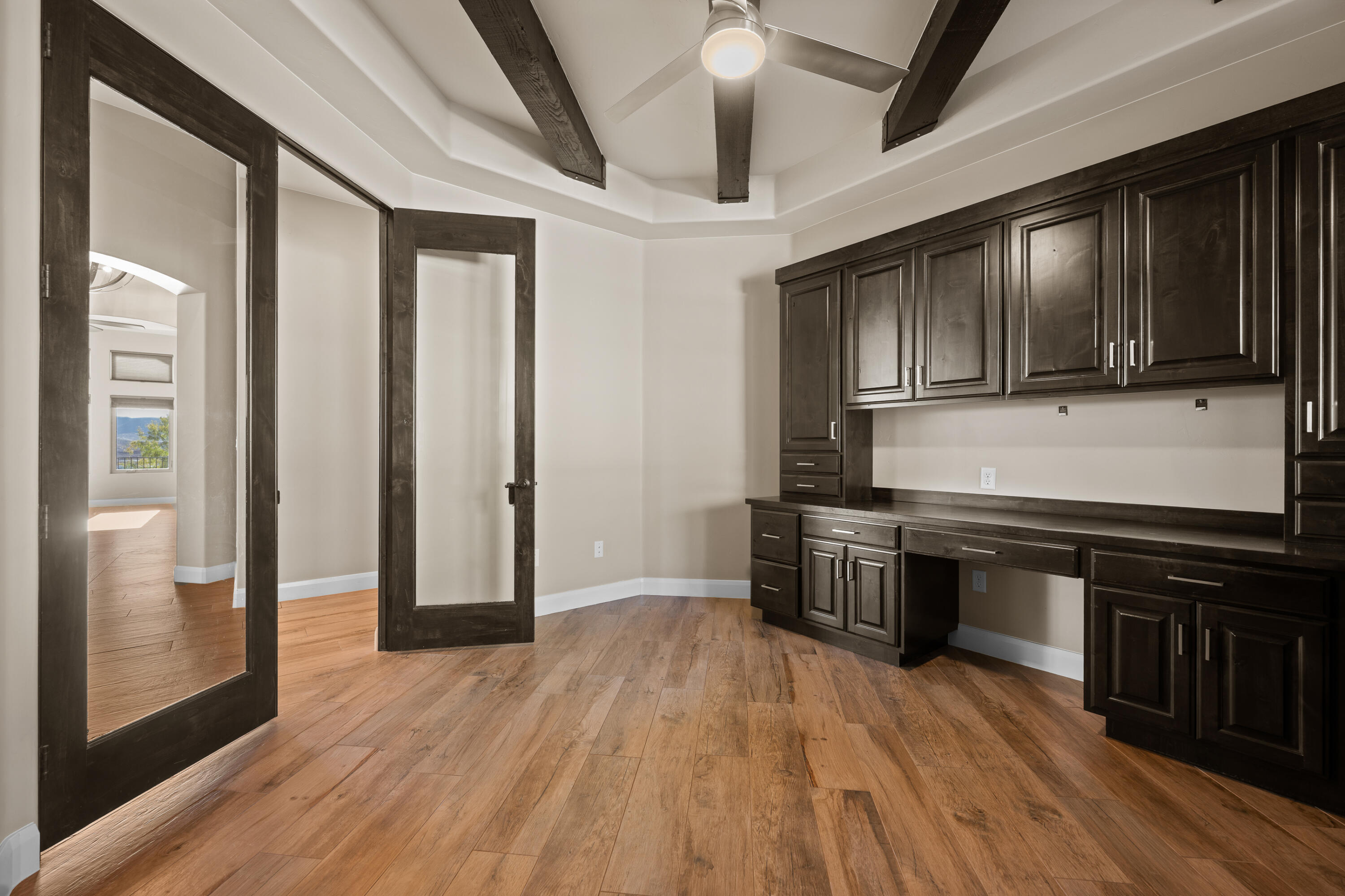 WHISPER RIDGE - Residential