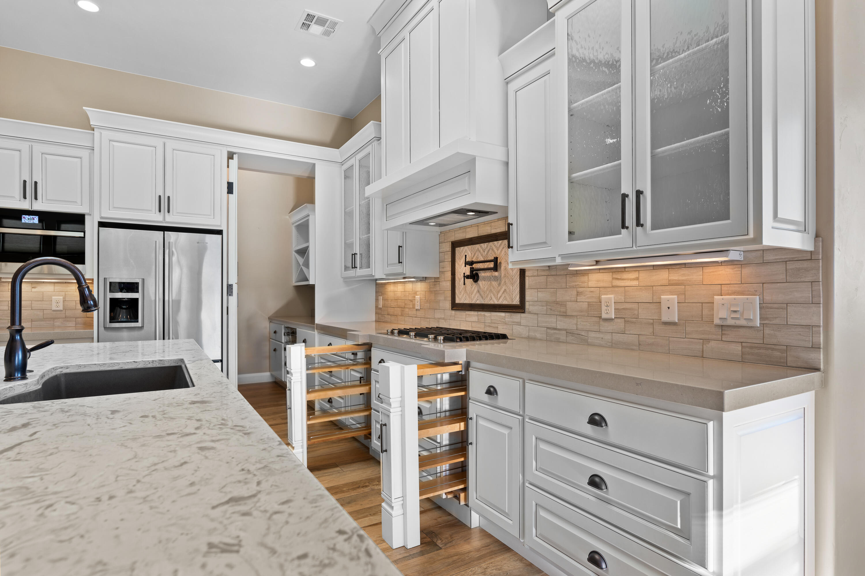 WHISPER RIDGE - Residential