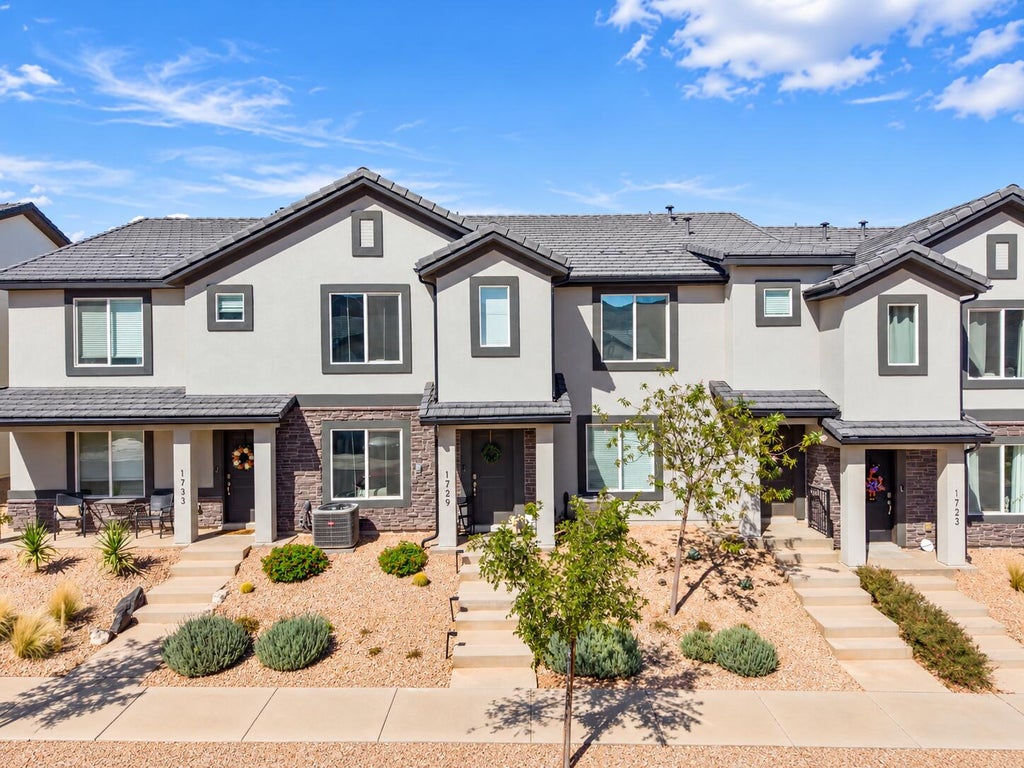 Photo of 1729 Devils Garden Lane LN, Washington, UT 84780 (MLS # 26-276808)
