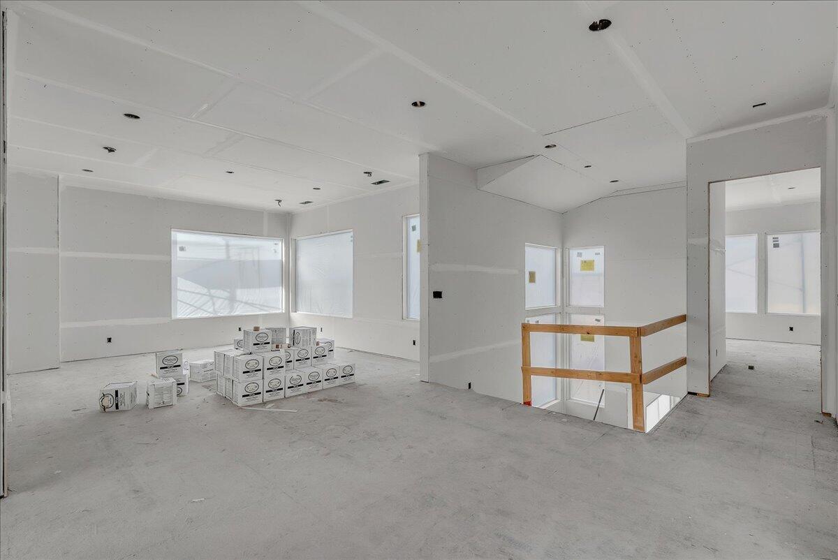 HEIGHTS AT WASHINGTON BENCH - Residential