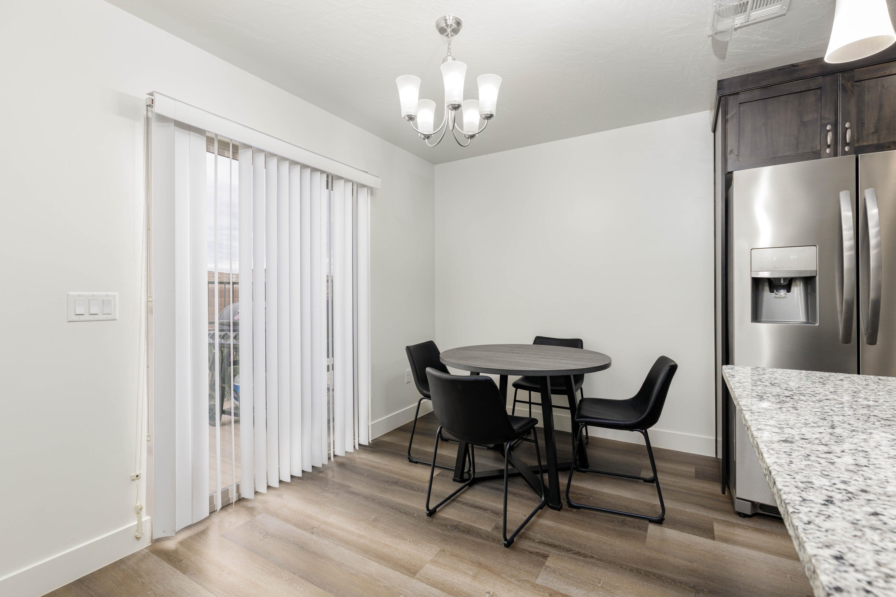 DESERT BLUFF AT DESERT CANYONS TOWNHOMES - Residential