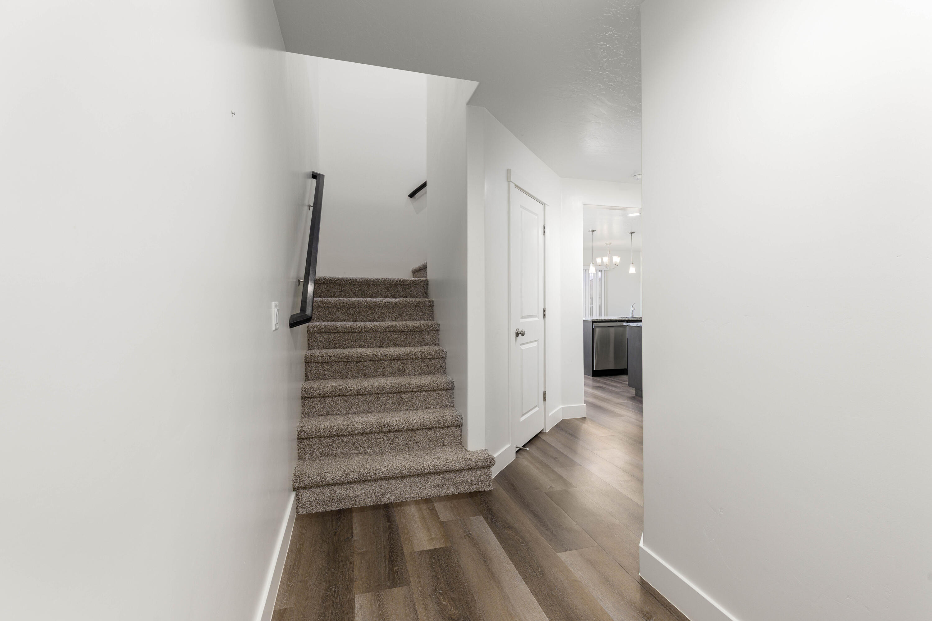 DESERT BLUFF AT DESERT CANYONS TOWNHOMES - Residential