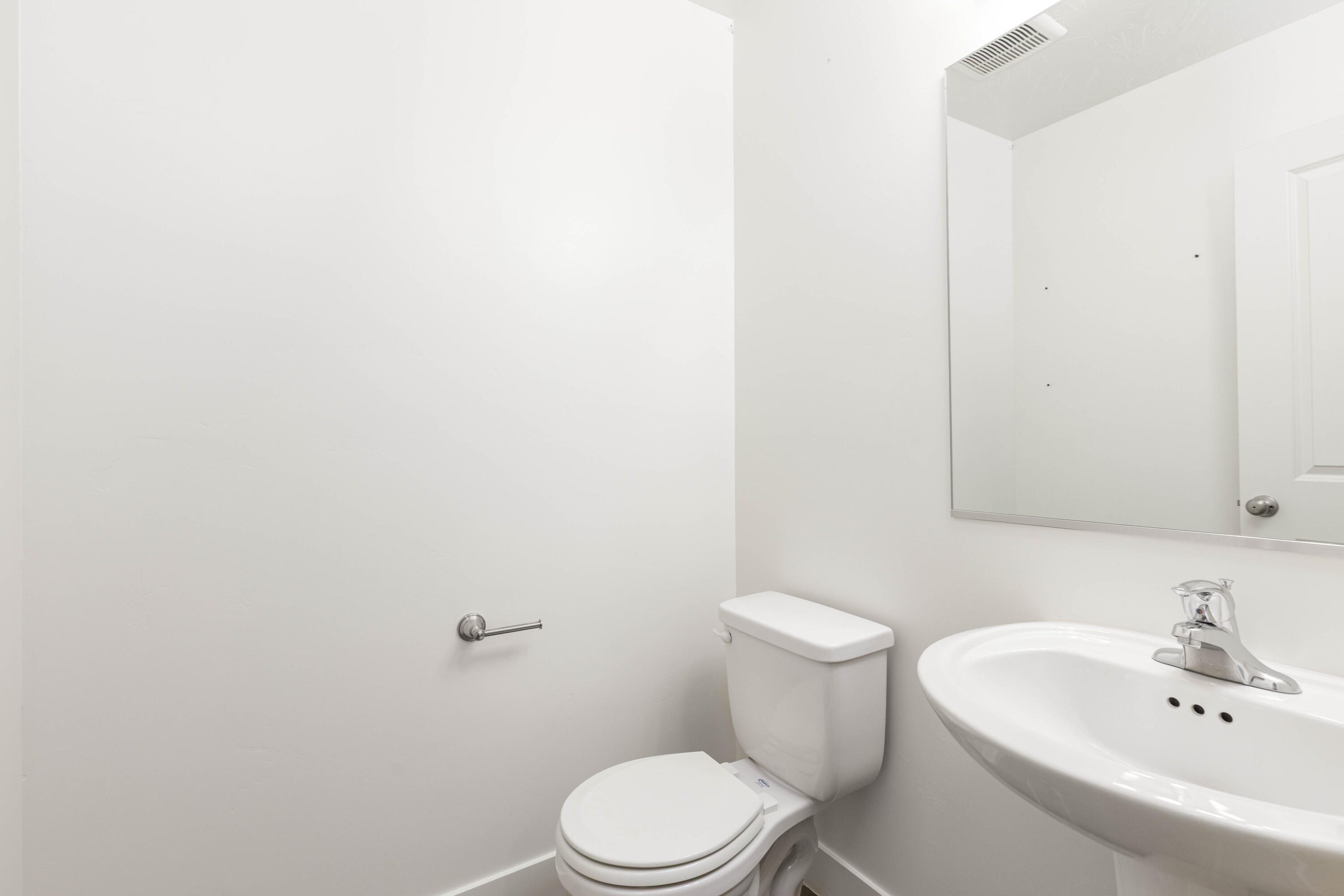 DESERT BLUFF AT DESERT CANYONS TOWNHOMES - Residential