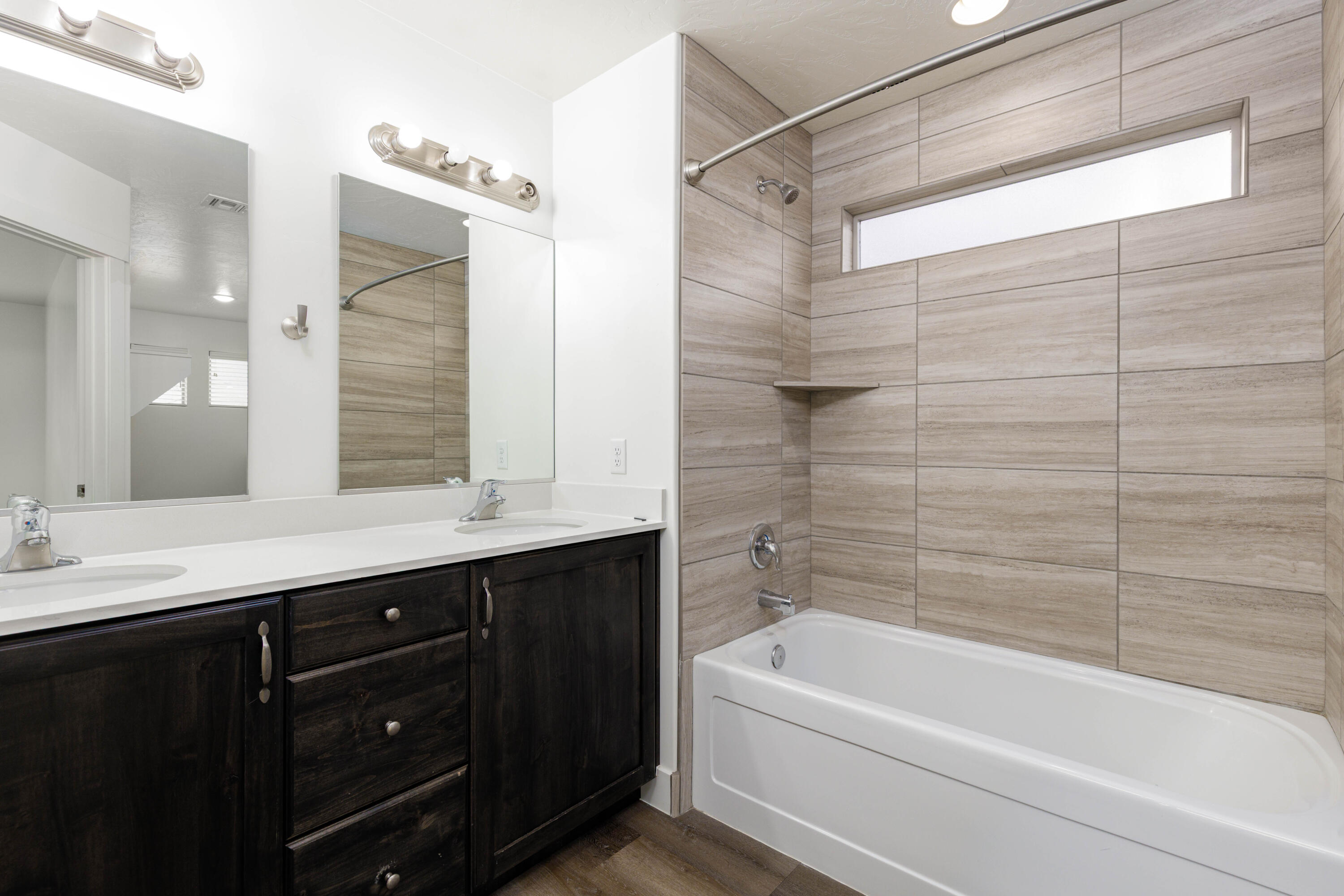 DESERT BLUFF AT DESERT CANYONS TOWNHOMES - Residential