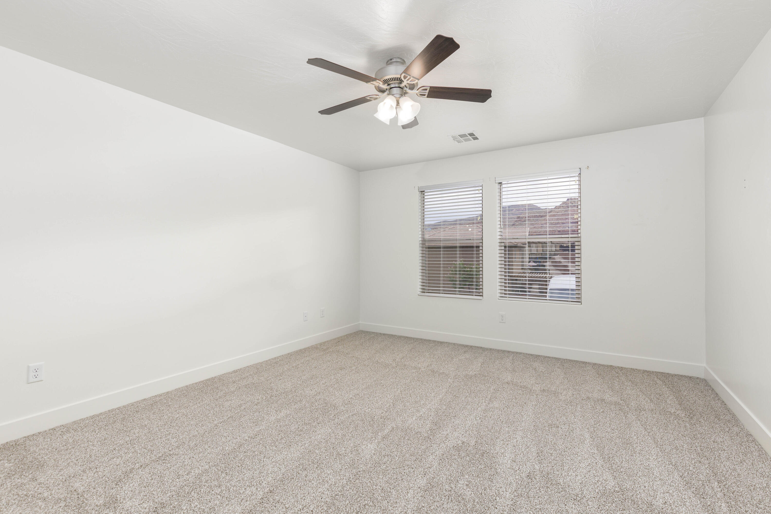 DESERT BLUFF AT DESERT CANYONS TOWNHOMES - Residential