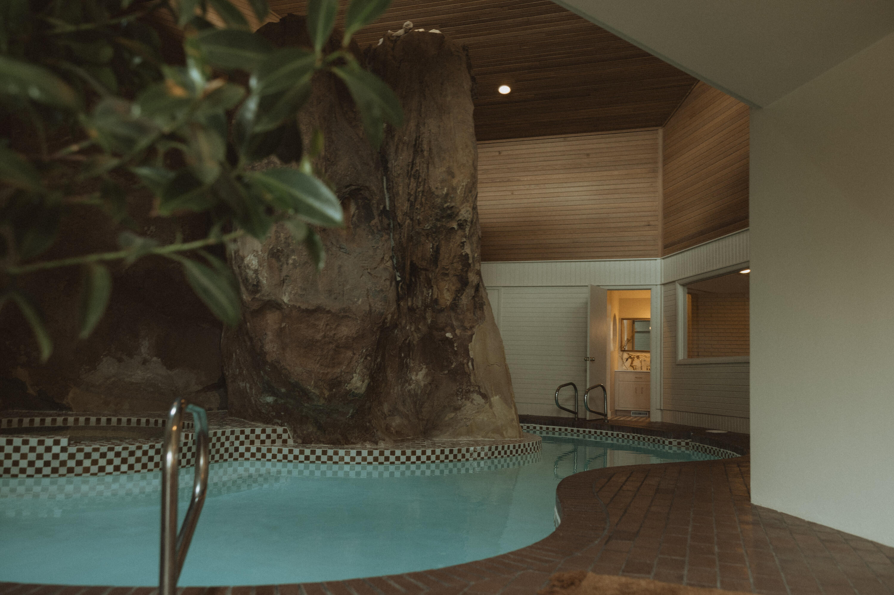 BLOOMINGTON COUNTRY CLUB - Residential