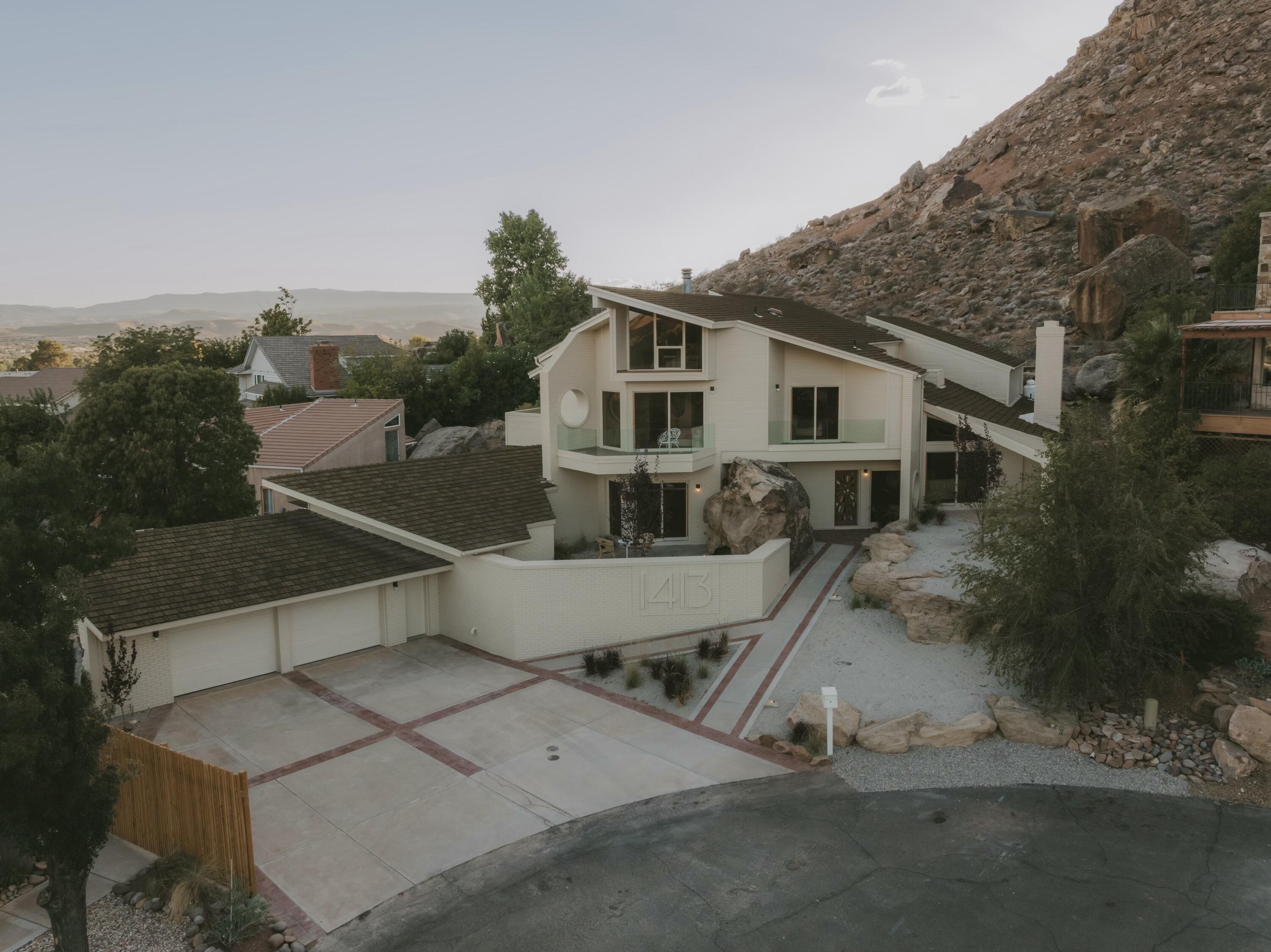 BLOOMINGTON COUNTRY CLUB - Residential