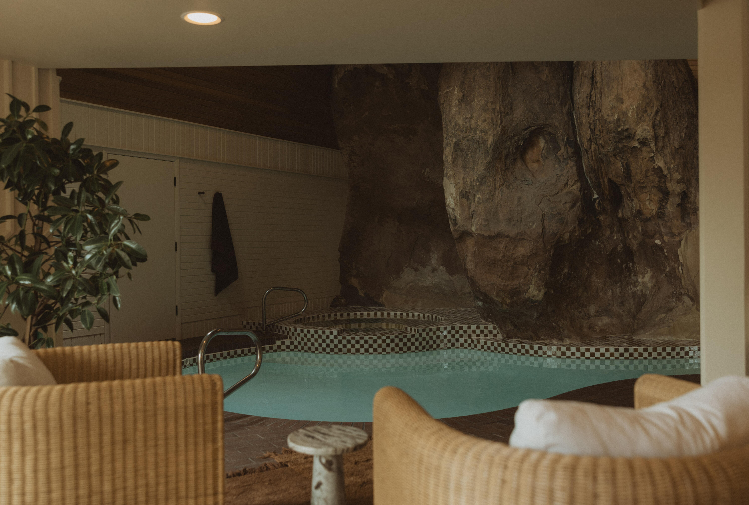 BLOOMINGTON COUNTRY CLUB - Residential