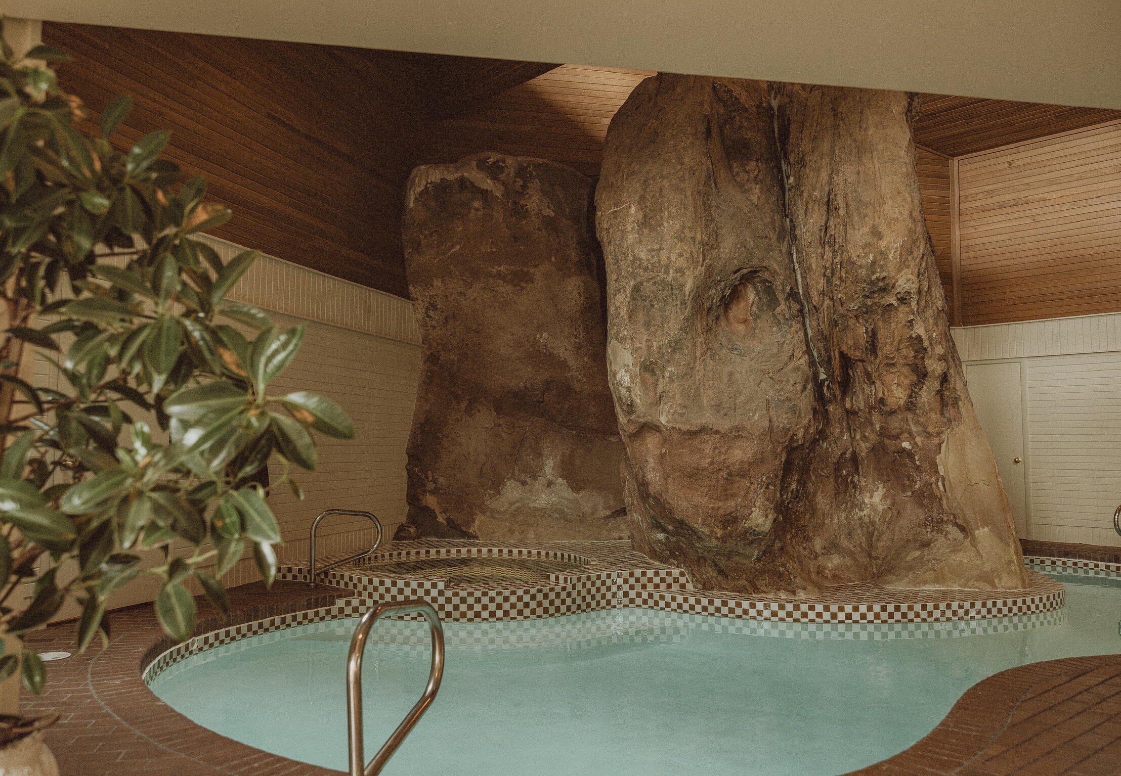 BLOOMINGTON COUNTRY CLUB - Residential